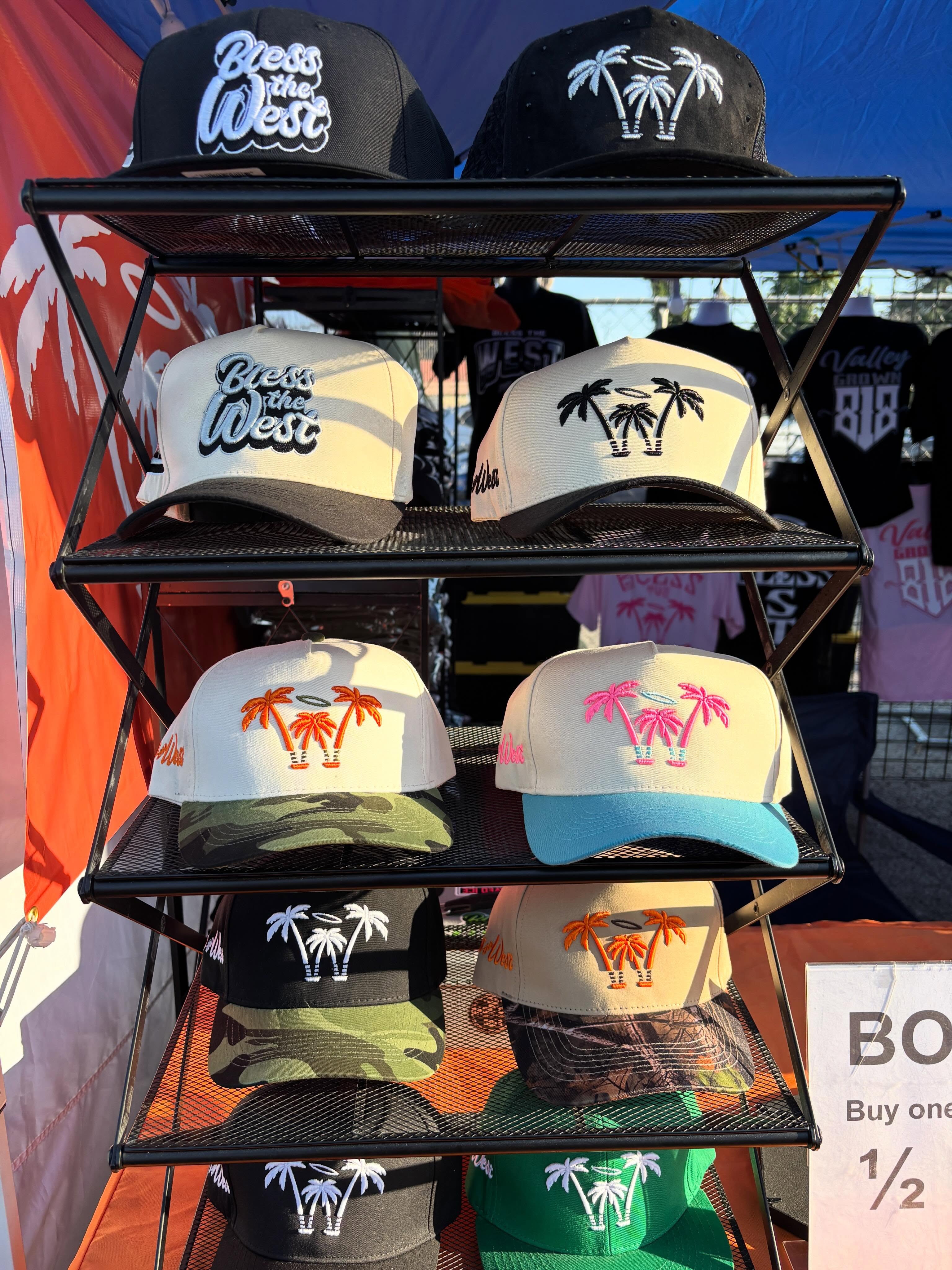 Throwing up the “W” palm tree snap backs!