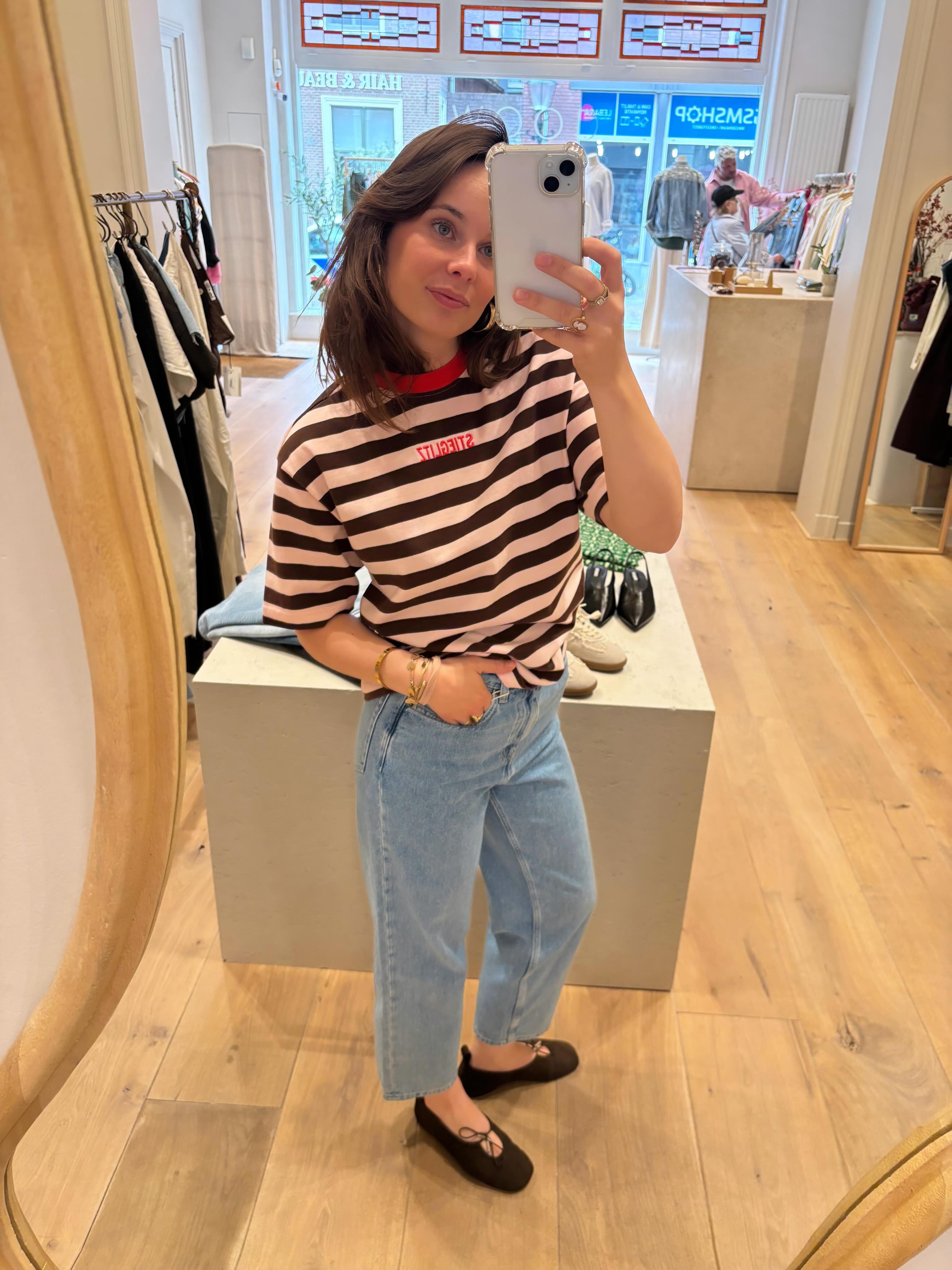 New Week New Arrivals!
- shirt @stieglitzlabel
- jeans @americanvintage_officiel
- ballerina’s @alohas
#newarrivals #shopthelook #ootd #monday #woodwassenaar