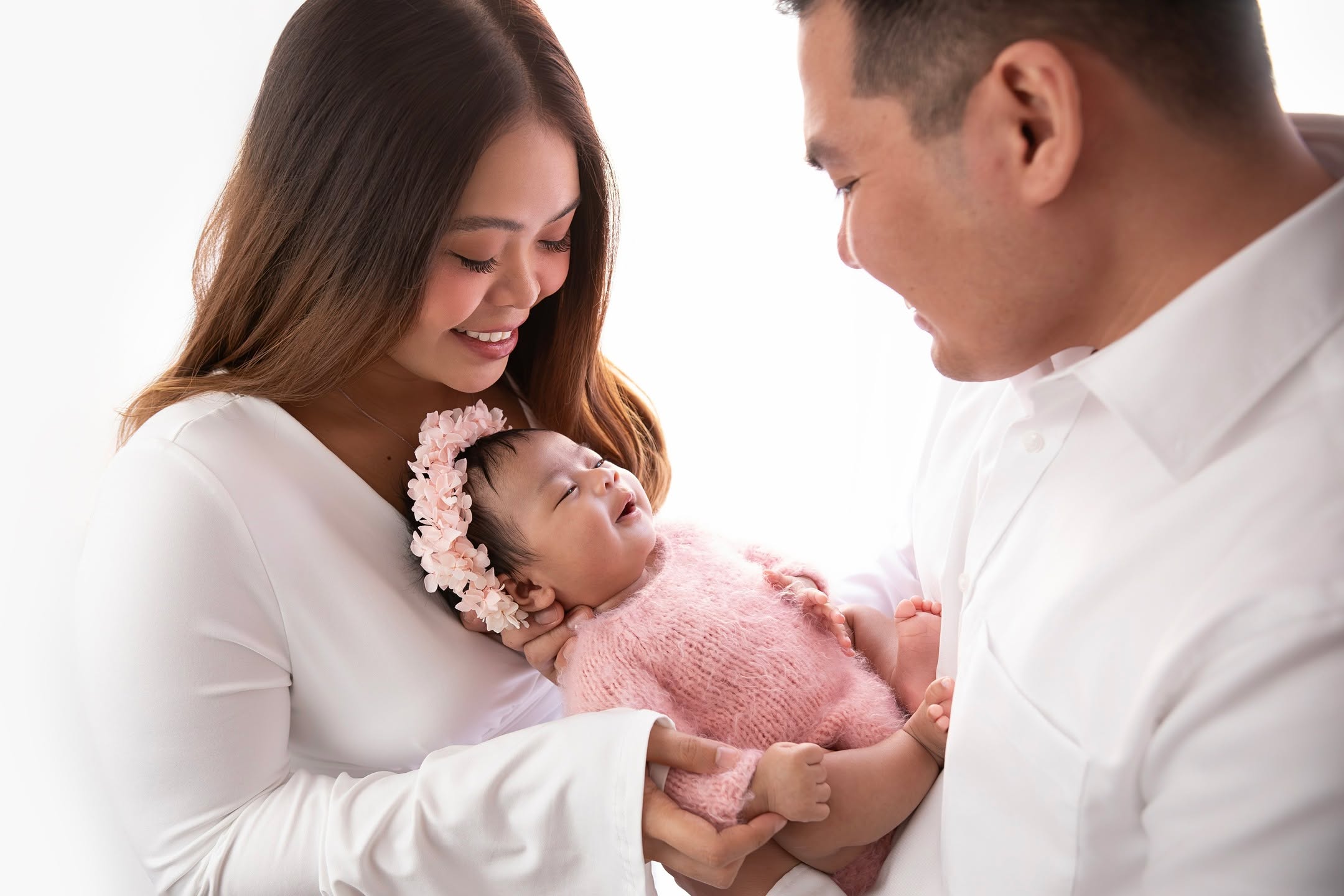 Swipe to the end to see the sweetest little face 😍
I love capturing your tiny newborns, which is why...
I always recommend booking your session in advance, regardless of the session type. My diary fills up quickly, and I hate having to turn people away!
Especially for newborn shoots, as these sessions are more time sensitive and best captured in those first 8 weeks.
By securing your date ahead of time, you know you’ve got your spot saved and we can plan your session properly. It also means less stress for you, knowing it’s all taken care of.
So if you’re expecting, or thinking about booking in for a newborn or milestone session, please don’t leave it too late. Get in touch and we’ll make sure those special moments are captured beautifully 🤍
🕊️ It is always advised to pre-book your newborn session, ideally right after your 20 week scan to ensure availability.
🤎 All of my sessions are fully inclusive and take place in my beautiful, purpose built baby photography studio in Aldershot. As a newborn specialist photographer, I provide absolutely everything for your baby's photoshoot — from one-of-a-kind newborn outfits to bespoke, handmade props. I have everything you could possibly want for a newborn session, and more!
#newbornphotography
#aldershotphotographer
#hampshiremums
#newbornphotographerhampshire
#starspeckledheartsphotography