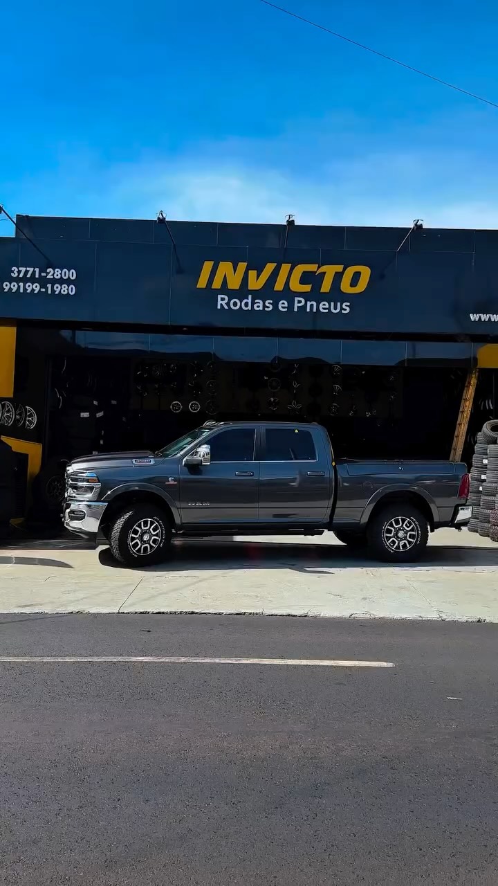 DODGE RAM 3500 🔥
🛞 Pneu BFGoodrich All Terrain KO3
• Medida: 35x12.50 R18
• Índice: 128R
• 12 lonas
• Letra branca
• Etiqueta: F/C (75 dB)
➡️ Máxima resistência, tração extrema e durabilidade para enfrentar qualquer terreno com força e segurança.
🔧 Serviços Realizados
• Alinhamento
• Balanceamento
📍 Invicto Rodas e Pneu
📞 (16) 3771-2800
#InvictoRodasEPneu #Ram3500 #DodgeRam