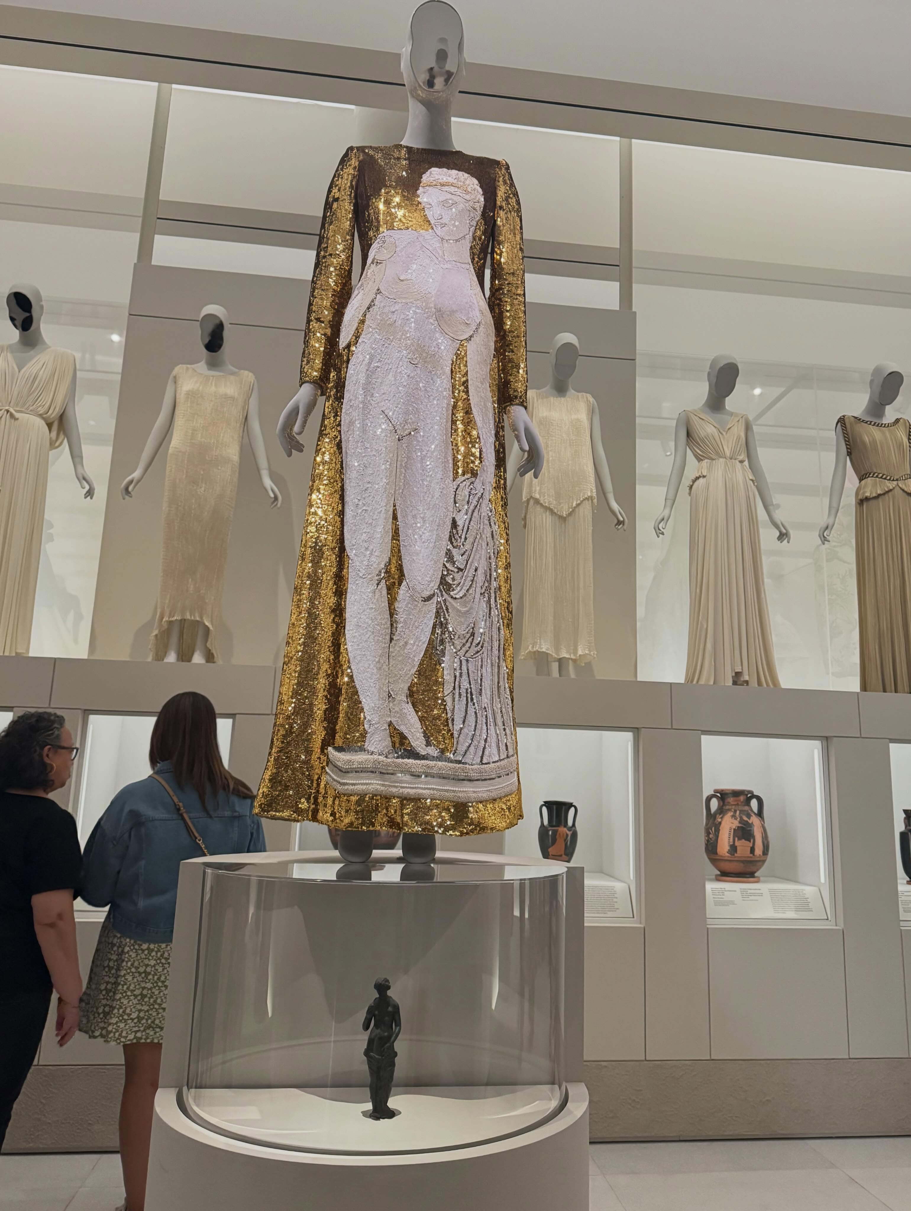A beautiful evening in New York and a visit to the stunning exhibit at the Costume Institute in the Metropolitan Museum of Art.
tonight‘s event for enthusiast members only was an after hour cocktail and wine party and tour of the new exhibit
.
after drinks,, a stroll through the perfectly curated costume art exhibit an interesting juxtaposition between Art and fashion through examples of the Met’s collection in both areas. Definitely recommend seeing the exhibit. #metgala #metropolitanmuseumofart #costumeinstitute #onlyinnewyork