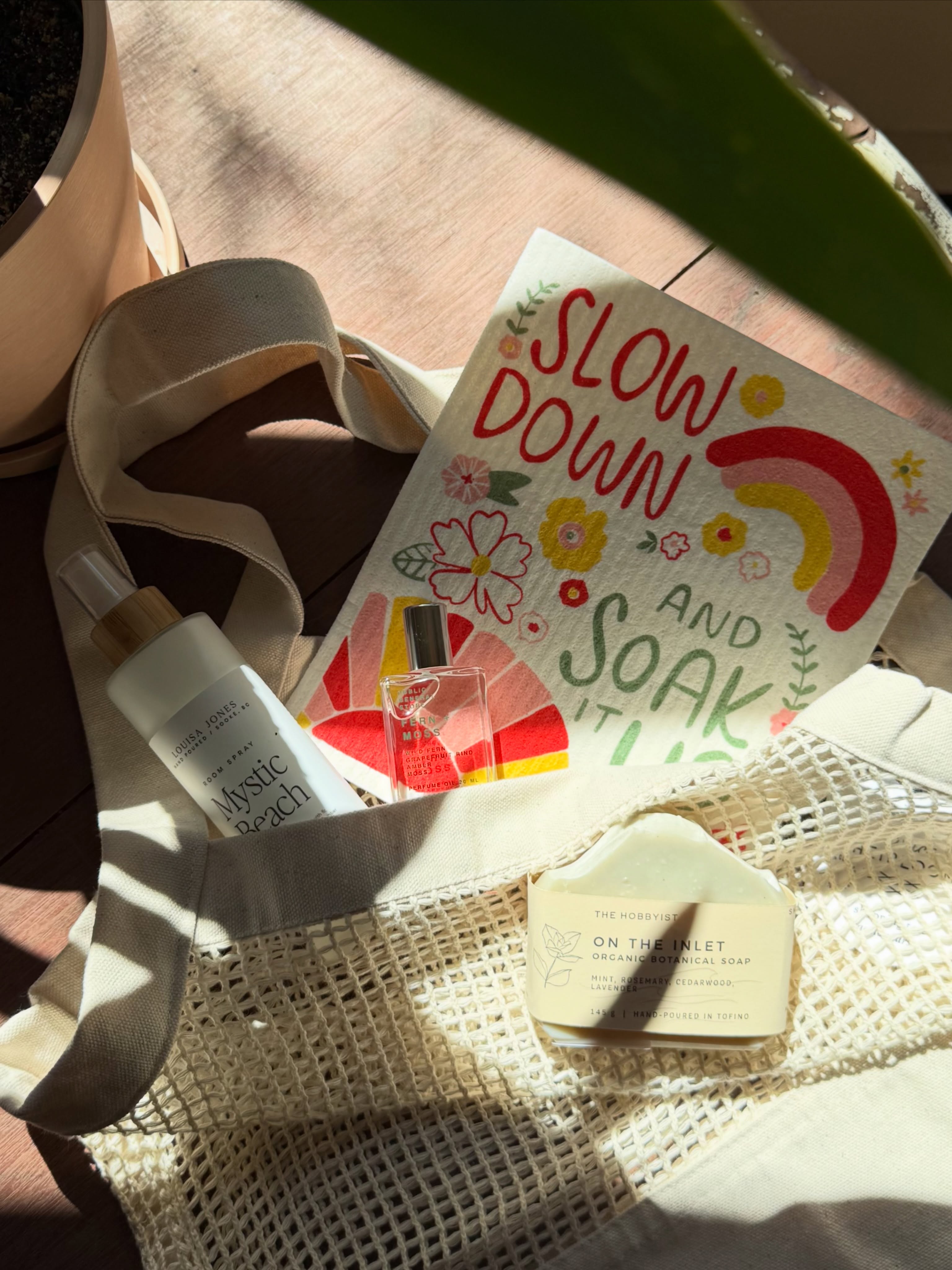 A few things we’ve been reaching for lately in our own everyday lives:
• room spray by @louisajones.co
• Swedish dishcloths by @ecologieliving
• perfume oil by @shop_public
• soaps by @tofinohobbyist
• and a tote bag from @danica_heirloom for carrying all of our goodies!
Easy little finds for gifting, or for keeping for yourself.
The Artisan’s Garden is open Monday to Saturday at 9am and Sunday at 10am!