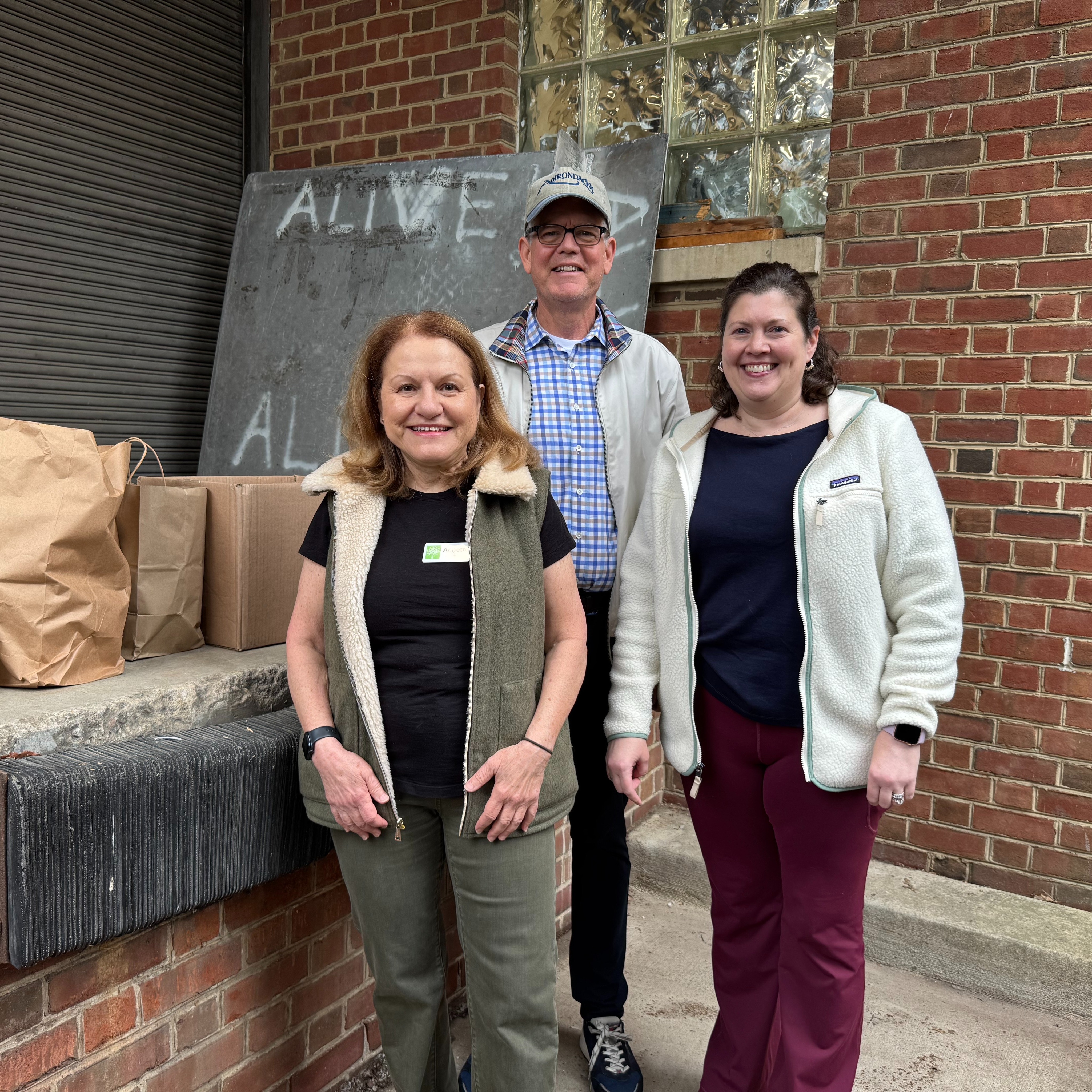 Food Donation Shoutout - Thank you to Hollin Hills Pickleball and Tennis Club for their food drive donation to Hunger Free Alexandria on Sunday April 26th! HFA co-leads William Schuyler and DT Oliver met with the tennis club to pick up the donations. Most donations were then donated to ALIVE and Catholic Charities, Diocese of Arlington, with some donations also dropped off with Lazarus Food Pantry based on their monthly donation preferences.
Pictured here is HFA President William Schuyler dropping off the product at ALIVE! and Catholic Charities, as well as all of the donated product.
Thank you so much to Hollin Hills Pickleball and Tennis Club for thinking of Alexandrians while building community!