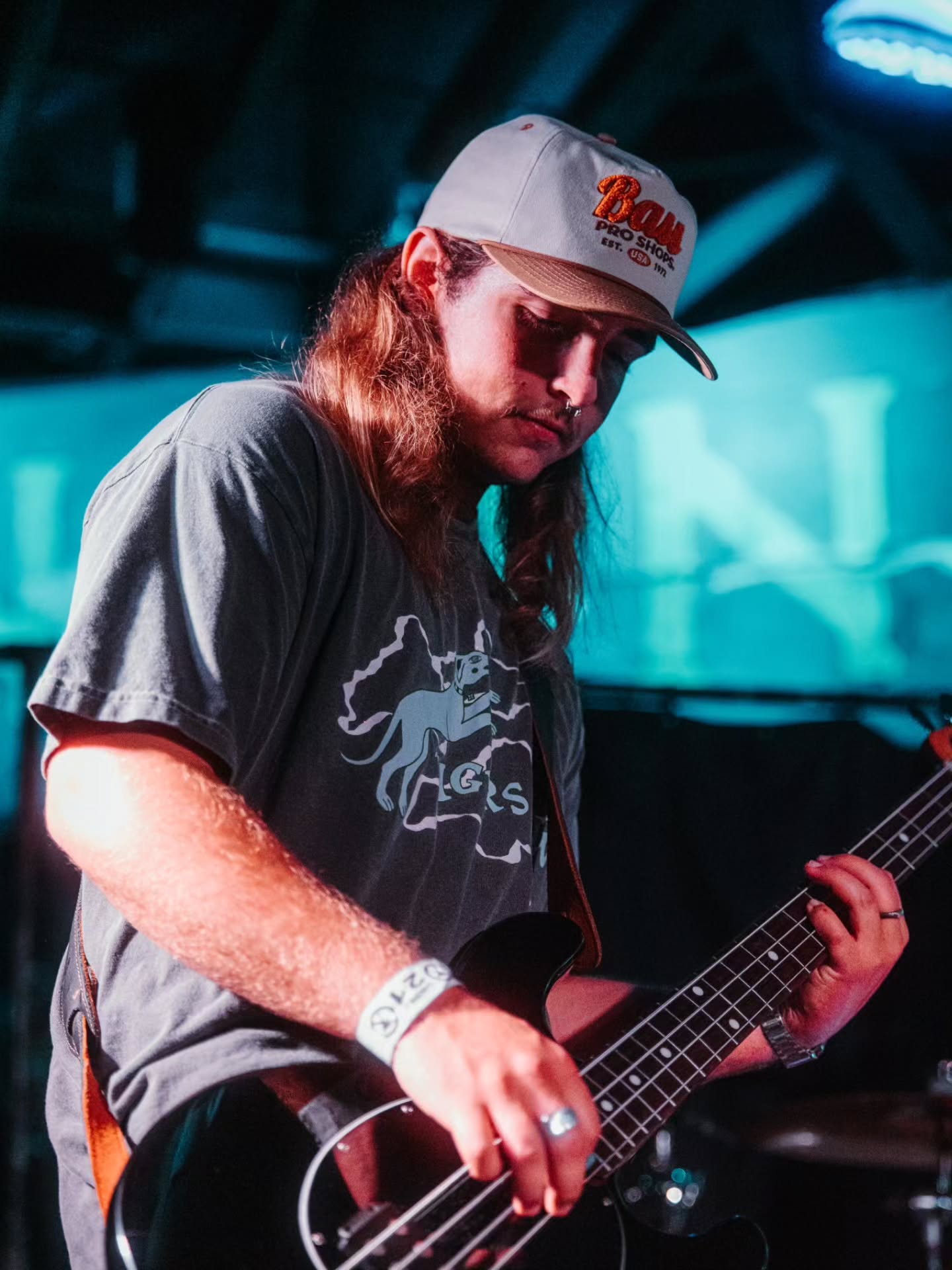 @sneezeweedbandofficial kicked off last night's Shoegaze Nite at @unionhallevents with an absolutely stellar set.
#sneezeweed
#lakelandfl
#shoegaze
#livemusic
#concertphotography