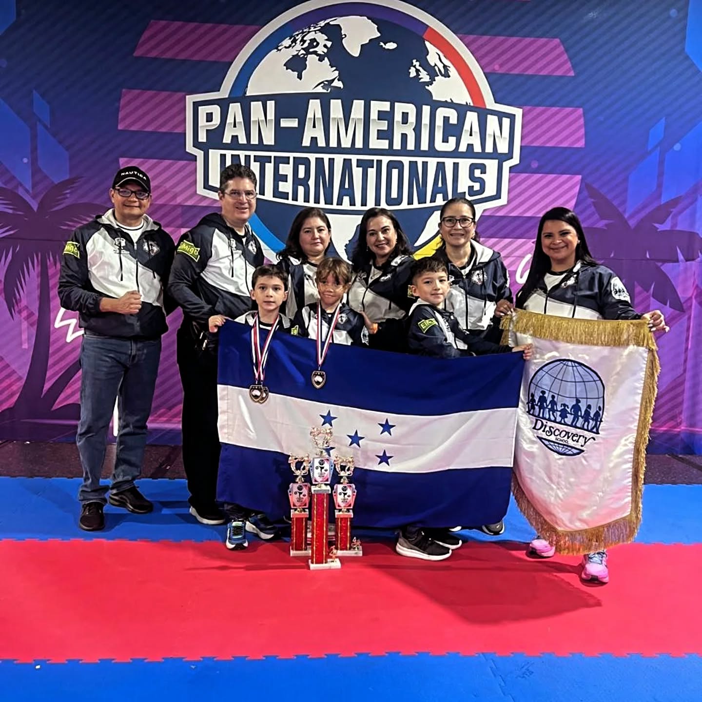Congratulations to our incredible karate athletes for their outstanding participation at the Pan-American Internationals Karate Tournament held in Miami, Florida 🇺🇸🥋
From belt promotions to remarkable performances in multiple categories, your hard work, discipline, and dedication truly shined on the international stage.
✨ Belt Promotions
🥋 Valentina F – Purple Belt
🥋 Uriel André A – Purple Belt
🥋 Juan André F – Blue Belt
🏅 Tournament Highlights
🌟 Valentina F
🥈 Open Rank – Second Place
🎖️ Extreme Forms – Finalist
🥉 Traditional Forms – Fourth Place
🎖️ Female Point Sparring – Third Place
🌟 Juan Andrés F
🎖️ Extreme Weapons – Fifth Place
🎖️ Extreme Forms – Seventh Place
🎖️ Traditional Forms – Finalist
🎖️ Male Point Sparring – Finalist
🌟 Uriel André A
🎖️ Extreme Weapons – Finalist
🎖️ Extreme Forms – Finalist
🎖️ Traditional Forms – Finalist
🎖️ Male Point Sparring – Finalist
We are so proud of your perseverance, courage, and commitment to excellence. Thank you for representing with such passion and sportsmanship!