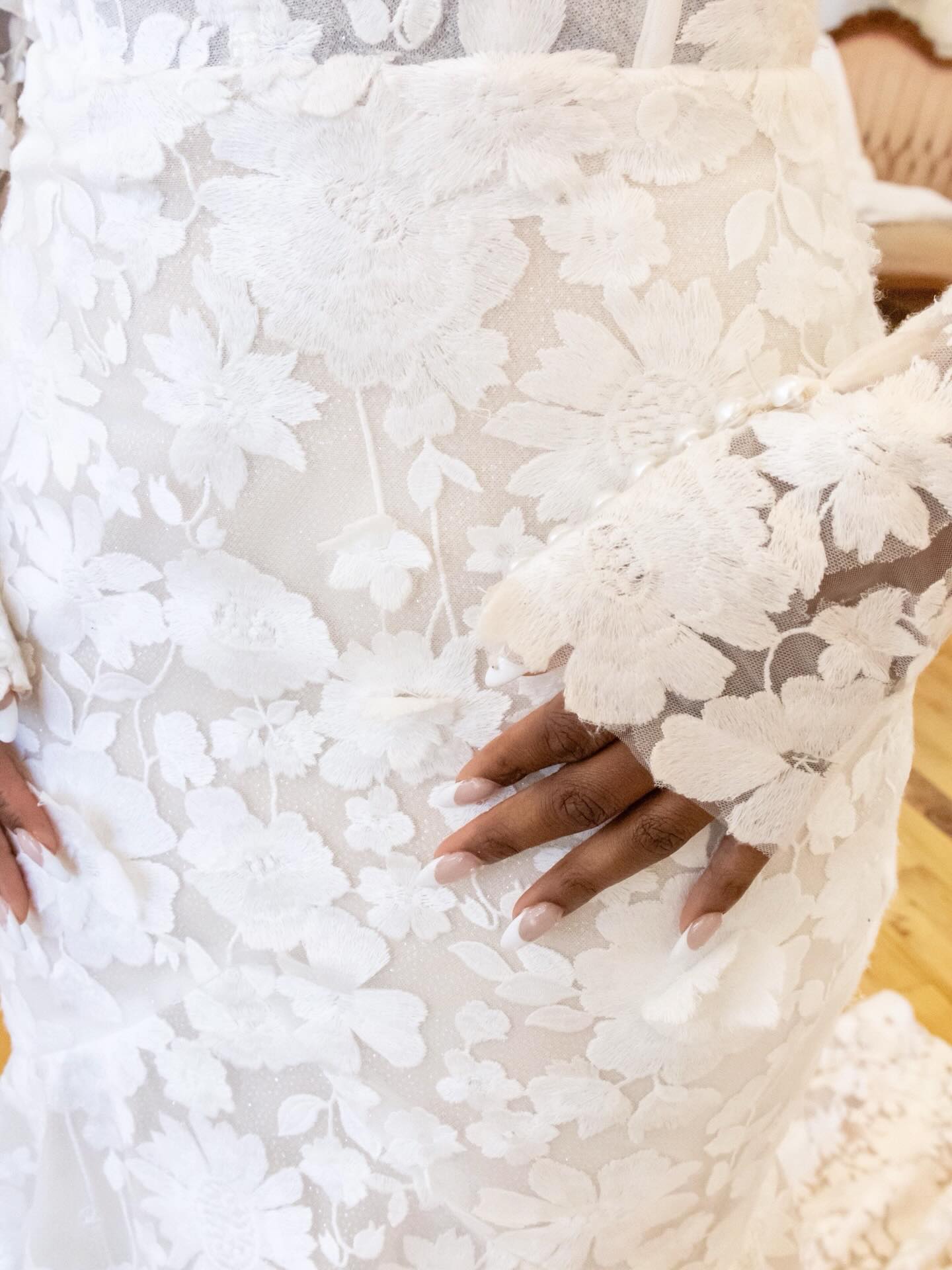 And More Details…
.
Book your appointment today at gigiblanc.com
.
.
.
.
.
.
#gigiblanc #bridal #bridalboutique #wedding #weddingdress #bridalgown #bridalcollection #weddinginspiration #shopsmall #localbusiness #shoplocal #bridalshower #bridaldresses