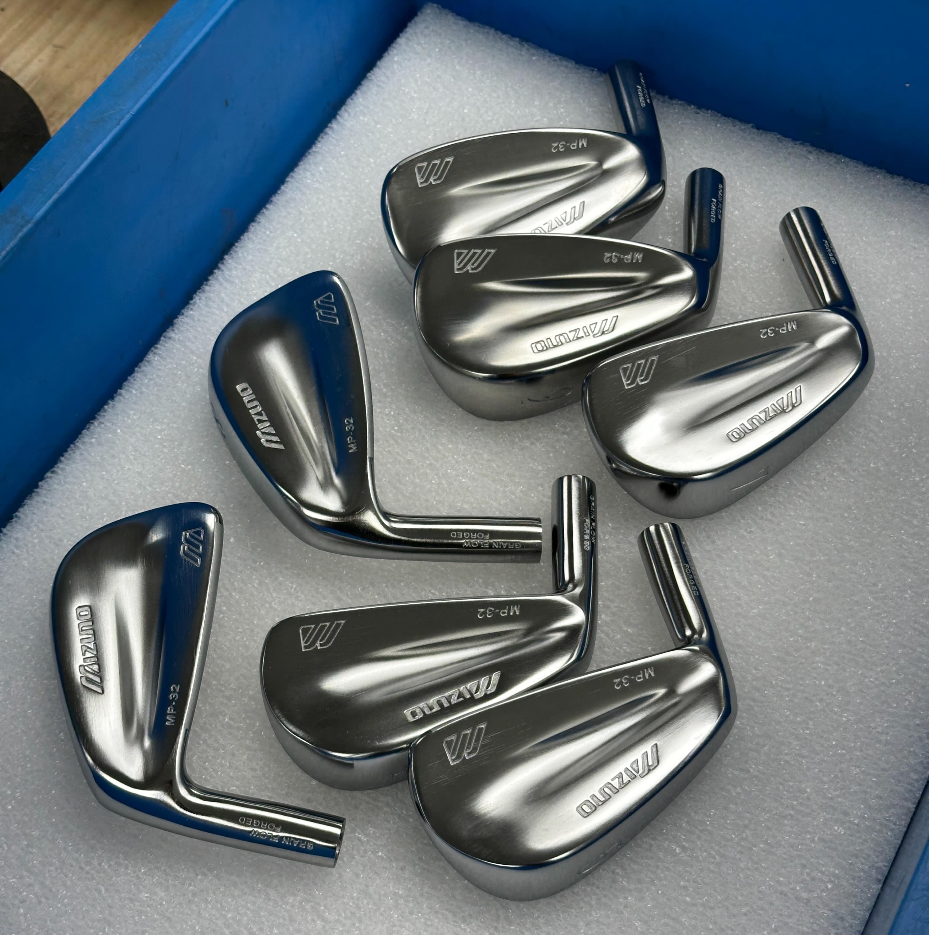 Some LEFT hand Mizuno MP-32 forged irons did in our Brush Chrome finish! If you’re looking to get your clubs refinished with us. Please fill out the work order with legible writing. Please visit our website at www.flaniganbiltputters.com to review our pricing and explore the full range of finishes we offer.
If you decide to move forward with your project, we ask that you print and complete the Work Order Form located on our Services page. Please ensure the form is filled out clearly and legibly, and include a copy with your shipment.
Our shipping address is provided on the bottom of the Work Order form.
Our standard refinishing timeline is approximately 8–14weeks, though this may vary depending on the complexity of the project. Custom work such as new logos, welding, or custom putter necks may require additional time.
Thank you
Flanigan Bilt Golf.
#mizunogolf #mizunomp32 #mizunogolfnorthamerica #putterbutter #flaniganbiltputter