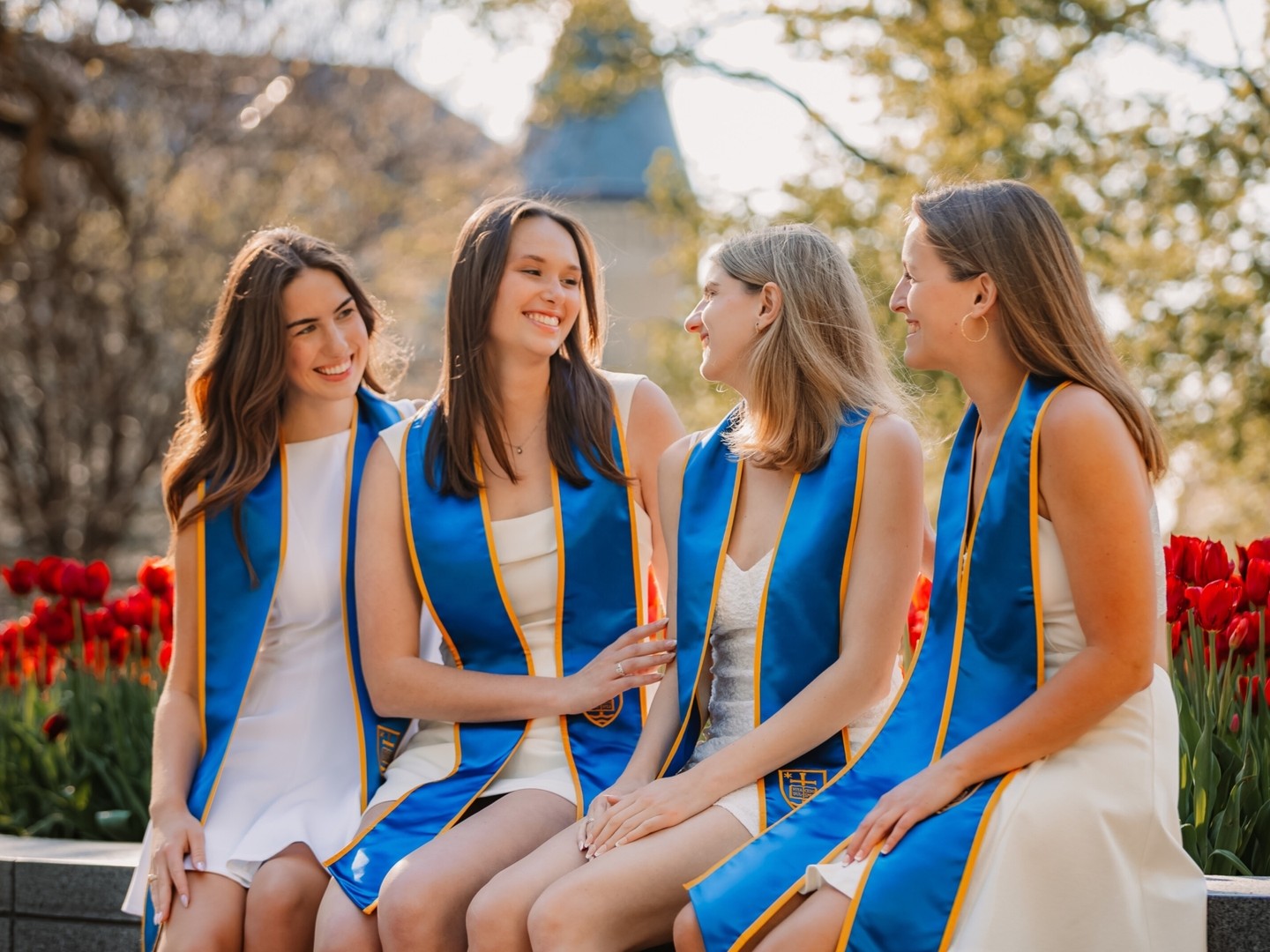 I recently photographed the sweetest group grad session, and it was full of laughter, hype-girl moments, champagne pops, and celebrating such a huge milestone together.
#NotreDameGrad #GradPhotos #CollegeGraduation #GraduationPhotos #SouthBendPhotographer #NotreDamePhotography #GradSession #BestFriendGoals #CollegeMemories #WomenWhoCreate #IndianaPhotographer