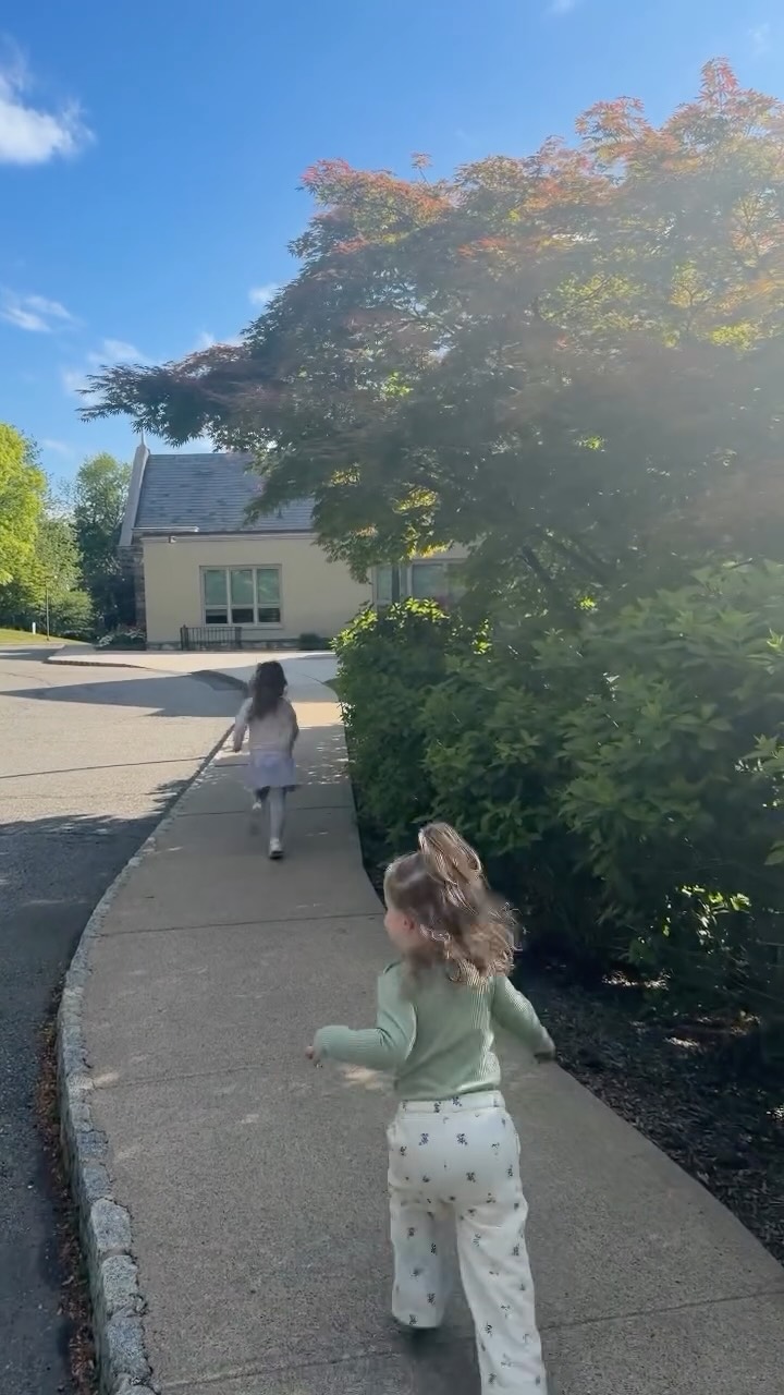 running into the last week of school with sunshine & good vibes! βοΈβοΈππ
#madisoncoop #madisonnj #cooppreschool #cooperativepreschool