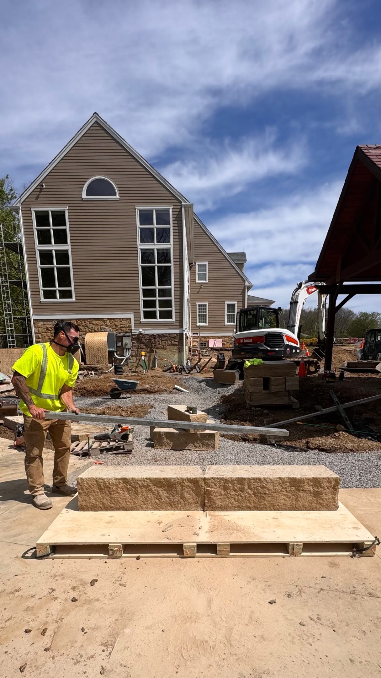 Building our way up on this job in📍Franklin, PA!
After extensive excavation and underground work, we are finally building upwards. Custom cut sandstone blocks installed on site to create a stunning terraced outdoor living space.
Follow along on our stories for more updates! Stay tuned 😉
#FunyakLandscapes #FranklinPA #Landscaping #LandscapeDesign #Pennsylvania