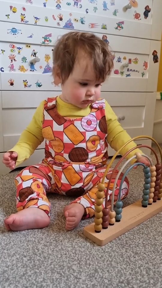 There's a four year age gap between my two sons. If you'd told me when Cameron was a baby the the clothes on the high street and in supermarkets were going to get even more boring I wouldn't have believed you. But somehow they have!
But luckily I'm here to make clothes for my kids, and yours! If you love bright colours, fun prints and 90s inspired colour blocking you're in the right place. No sad beige babies here.
Reel idea inspired by/stolen from @sleepyrabbitdesigns , another fab creative Mum sewing kids clothes that are anything but boring!
#uniquekidsclothes #wahm #madebymum #nomoreboringclothes #madeinedinburgh