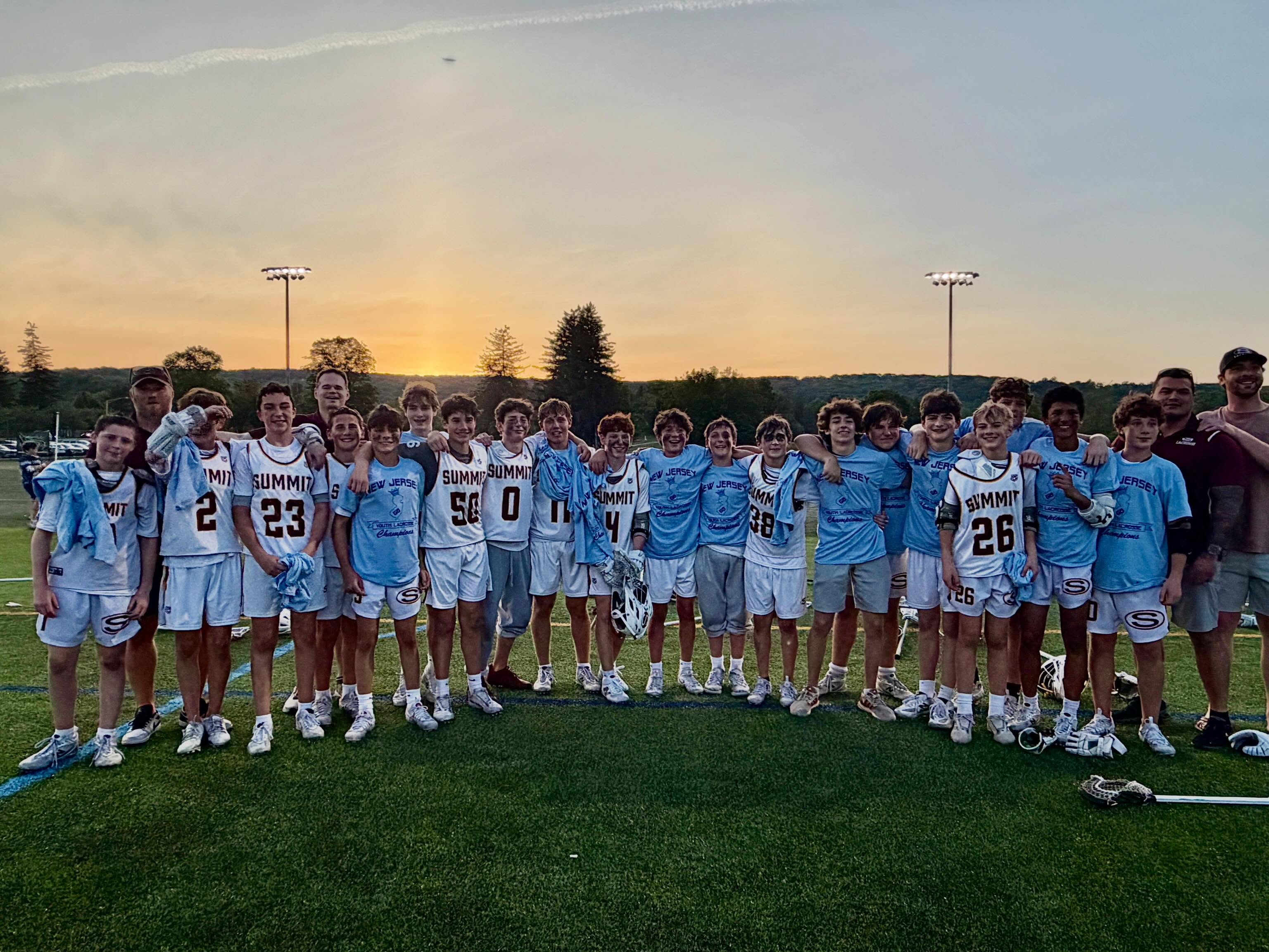 Congratulations to 8th grade boys for winning the G8! Check out the Braveheart finish 🔥🥇