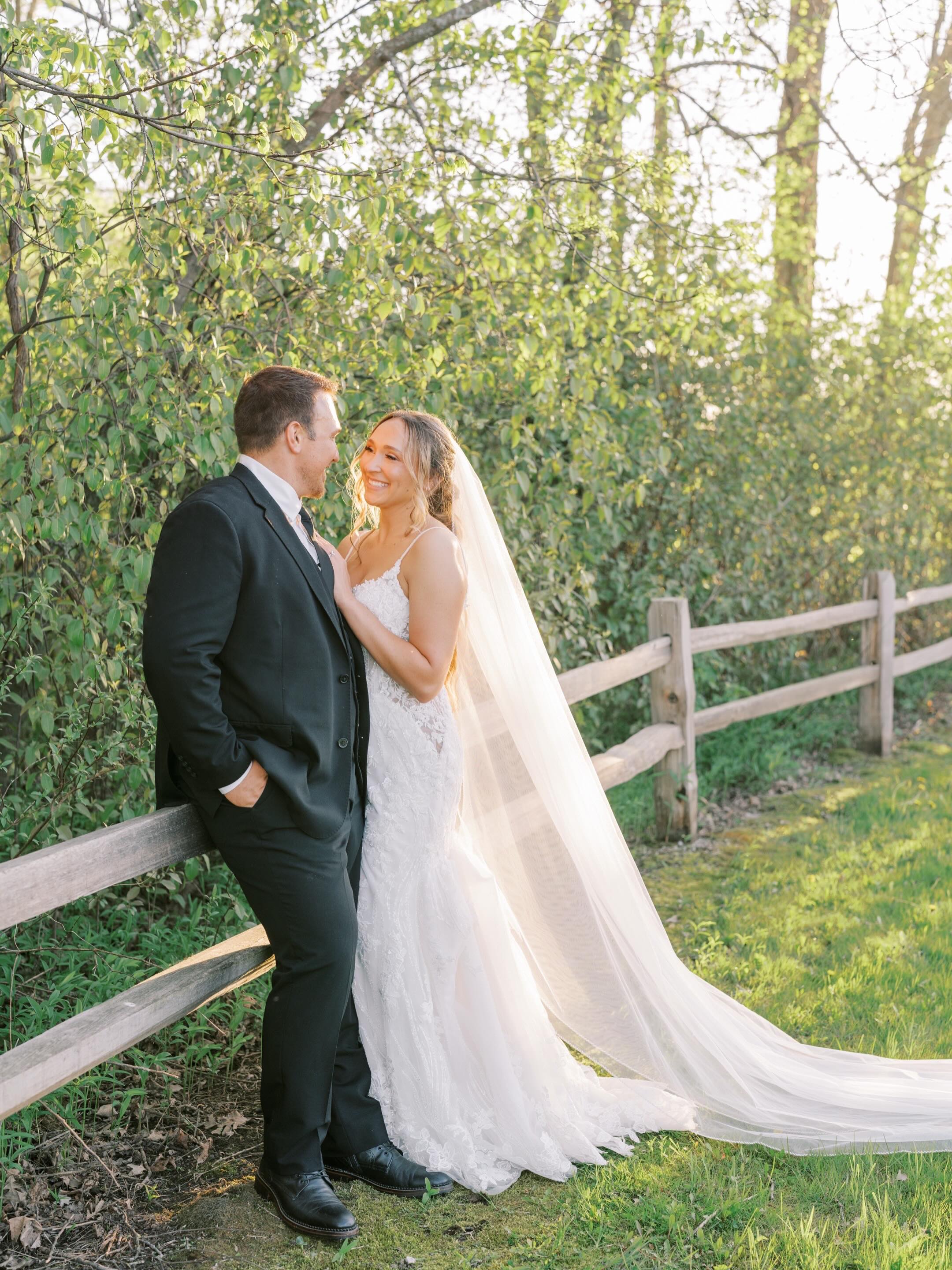 Wedding season officially kicked off for us this past weekend as we had the honor of capturing Alexis & Zach’s beautiful day! It was the perfect start to a season full of love 💕
Photographers // @taylormayphotography
Videographer // @flowerandoakfilms
Venue // @barnatsunsetacres
DJ // @sigentdj
Caterer // @renards_catering
Rings // @jaredjewelers
Grooms suit // @suitshopofficial
Brides dress // @thebridalcollection
Bridesmaids dresses // @birdygrey
Makeup // @lipstickandlaceby_melissa
#wisconsinweddingphotographer #wisconsinwedding #greenbayweddingphotographer #wiwedding