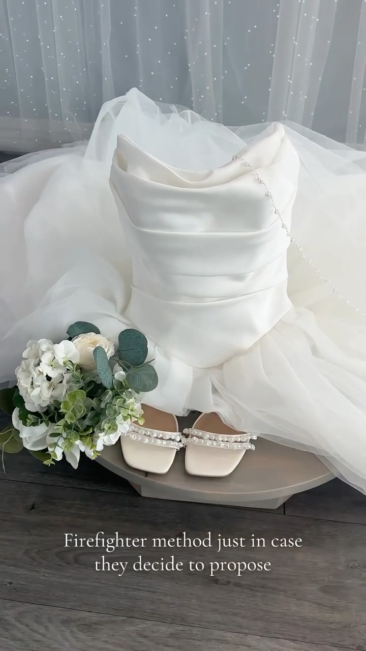 We’ll be waiting girl!
If you’re newly engaged, come see us! Book your appointment at the link in our bio