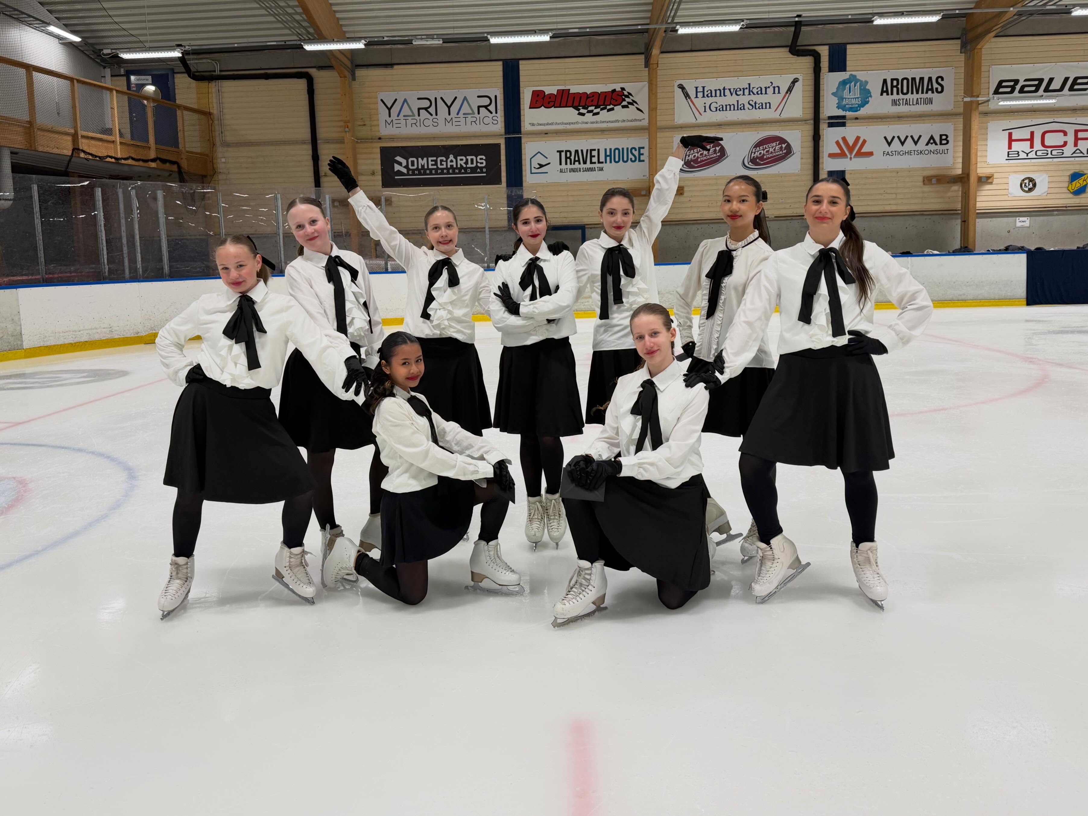 Vilken show 🙌🏻
Tack till alla som kom och tittade på vår Mamma Mia! Show on Ice ⛸️🎶
Ett stort tack till alla åkare, tränare, föräldrar och familjer som var med igår – vi hade väldigt roligt tillsammans 😃
Ett extra stort tack till Christina och Olga som koreograferade showen, till Anna Lindgren som projektledde showen, och till alla föräldrar som hjälpte till och gjorde showen möjlig 💙