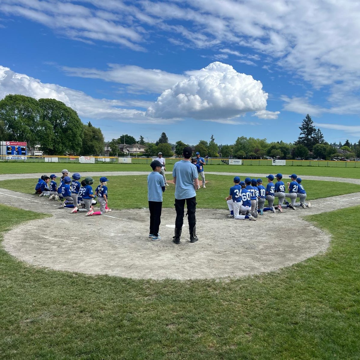What a fantastic weekend at our Annual 9s May Long Weekend Tournament! ⚾️☀️
A huge thank you to all the teams who joined us and helped make it such a fun and memorable weekend of baseball.
Congratulations to our tournament winners:
🥇 1st Place: @wvlittleleague
🥈 2nd Place: @jerichobaseball
🥉 3rd Place: @troutlakebaseball
Thank you as well to @kerrisdale_baseball, @dunbarbaseball, @langleybaseball, and @lynnvalleyll for a great weekend of competition, teamwork, and community spirit.
We loved hosting everyone and look forward to seeing you all again next year! 💙
#MayLongWeekend