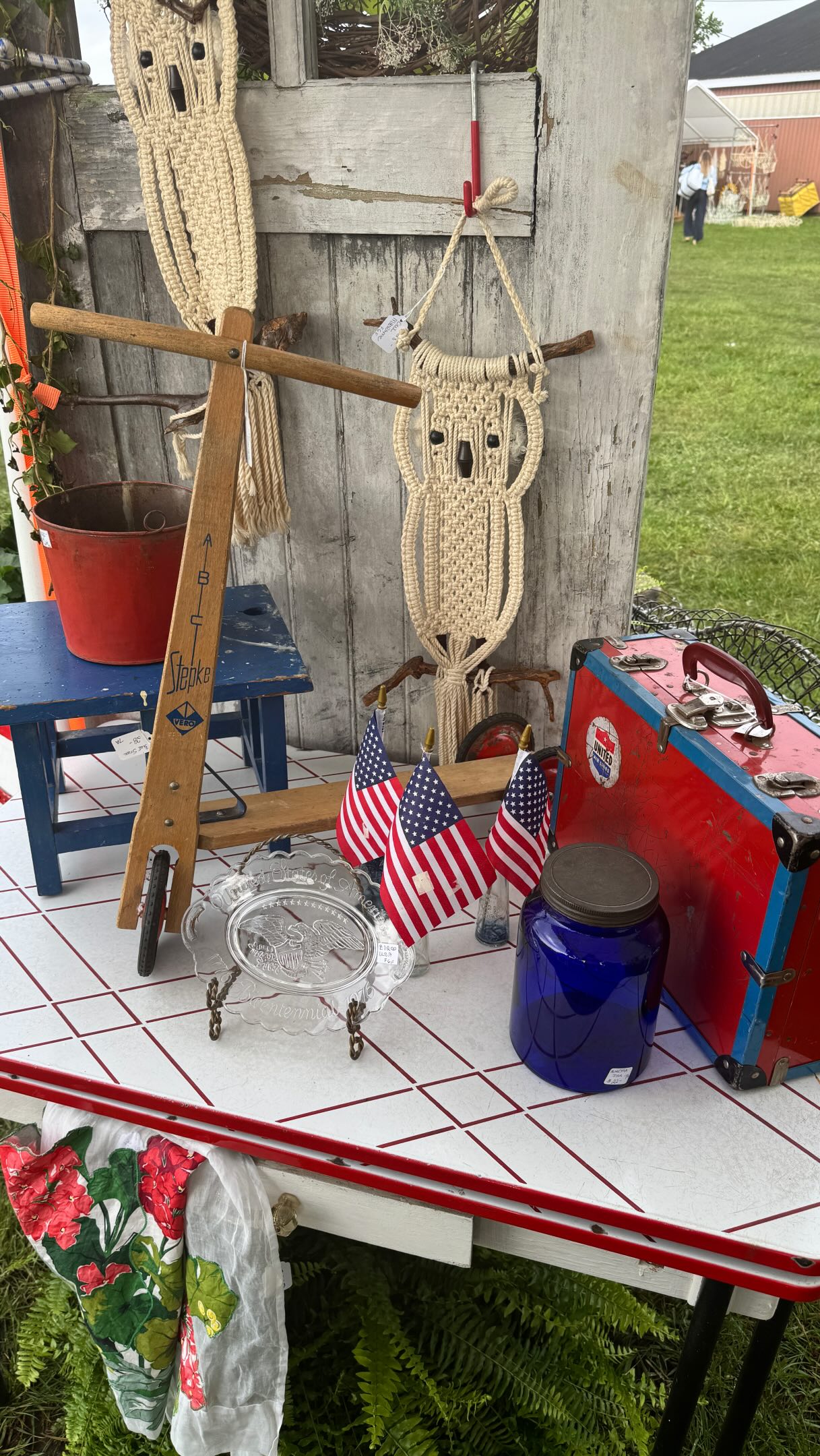 We’re still on a treasure hunting high from the weekend!
Share your finds!!
Did you find the perfect project piece? The clothing find of the year? The perfect rusty accent? The piece that completes your porch decor for the season?
Tag us so we can see how you’re using all your awesome vintage finds!