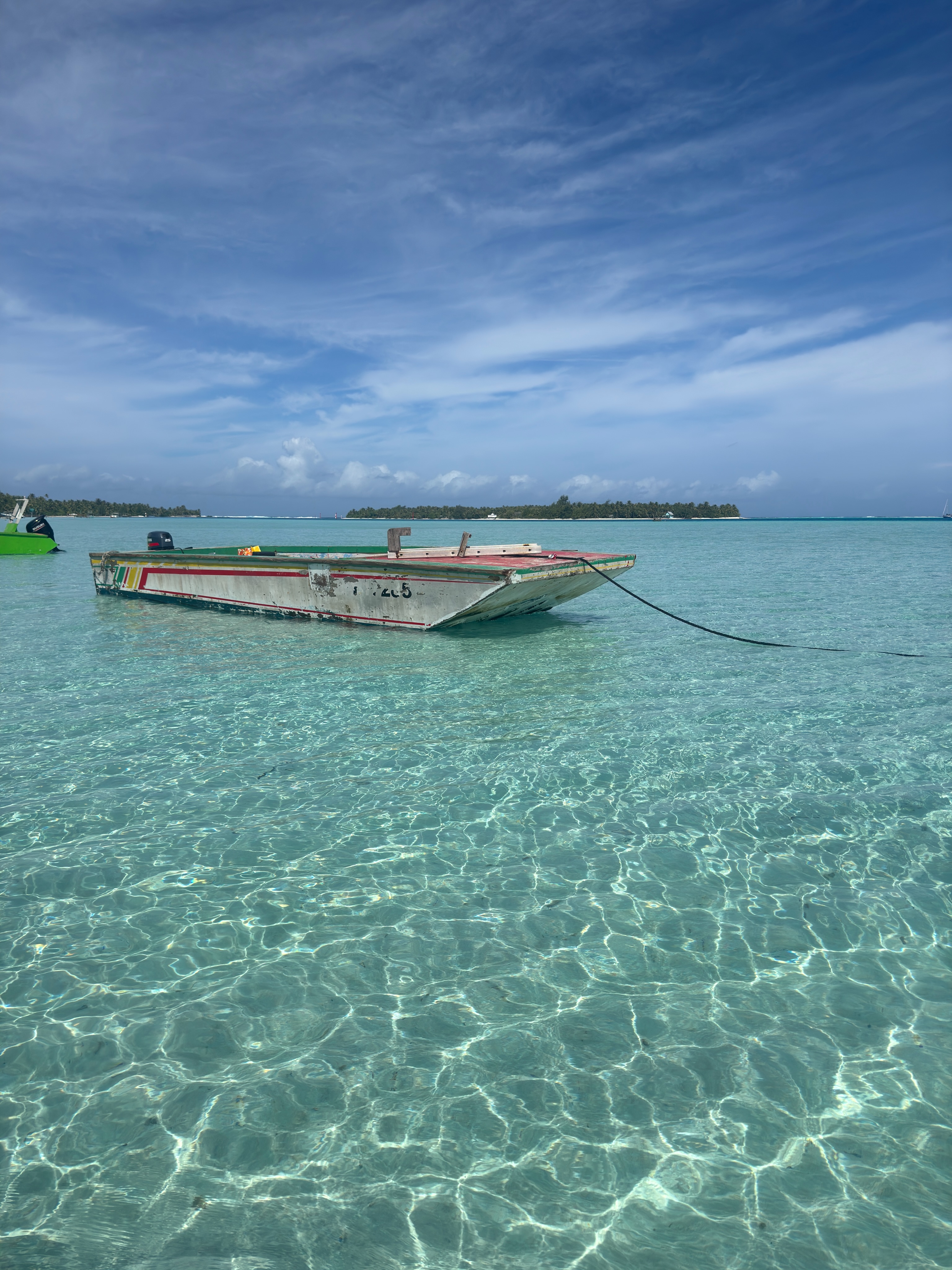Les déjeuners en Polynésie sur un motu 😍 vraiment, on ne s’en lasse pas !
#polynésie #motu #tahaa #raiatea