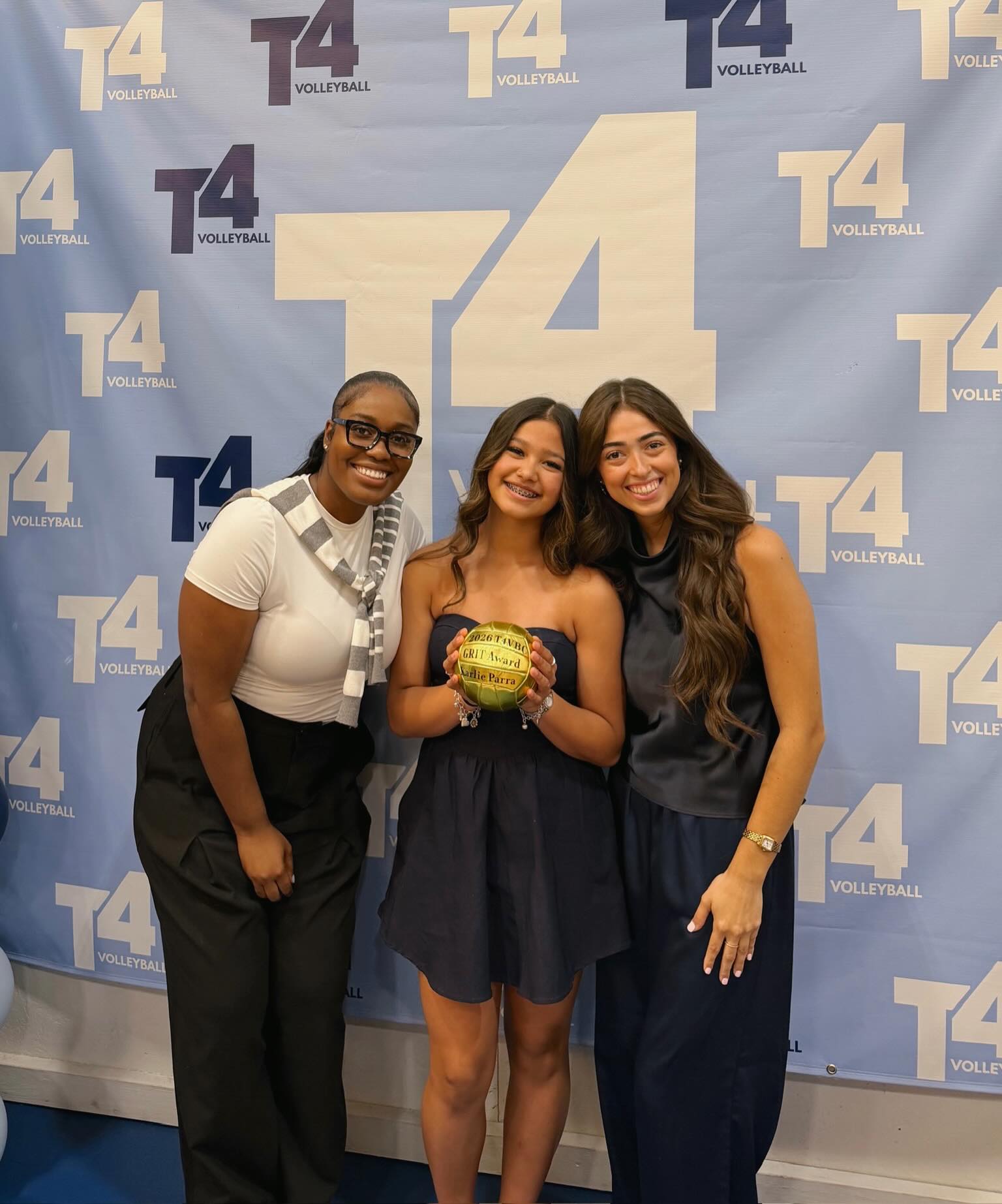 GRIT Award 🩵
This award recognizes the athletes who consistently showed relentless effort, mental toughness, and determination every single day. Thank you for your unwavering commitment and for exemplifying the true essence of growth, resilience, inner strength, and tenacity 💙
#T4 #T4VBC #T4Volleyball