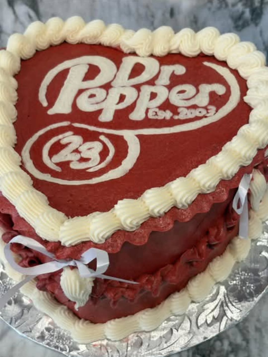 Sometimes the edible image printer decides it needs a Dr. Pepper break of its own… so we pivot, grab the buttercream bags, and make a little edible art instead. 😂🎂🥤
Honestly though? A hand-piped backup plan covered in buttercream personality is never a bad thing.
