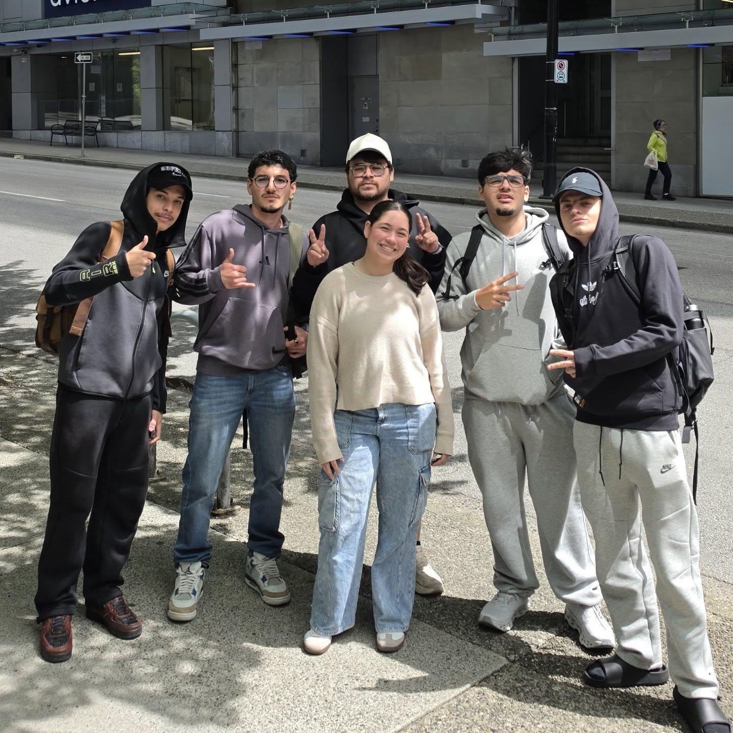 May 19 2026: #Spring2026 #SGIC
Brazil 🇧🇷 Mexico 🇲🇽 Colombia 🇨🇴
At break-time, everyone wants some sun and fresh air. It's Spring in Vancouver and the temperature can go up and down quickly but when it's sunny outside, you'll find these guys having fun. #WeAreSGIC 🇨🇦