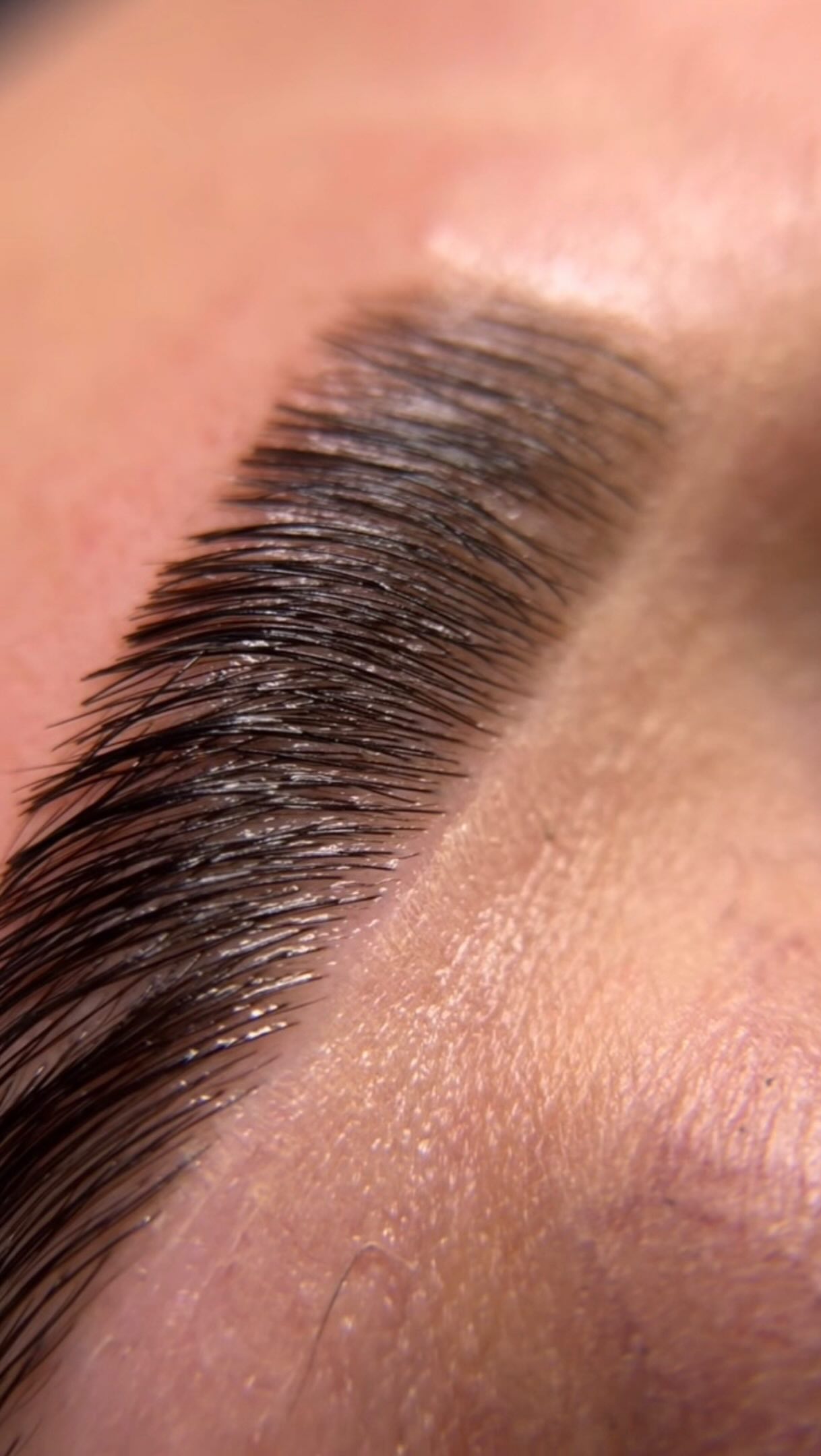@justyna.ruggedbeauty traveled to us from Knoxville, TN for brow lamination/wax/tint training at @thebeautysociety.academy but had to get her brows done too while here of course🔥
Whoever said brows don’t make a difference clearly hasn’t experienced a good brow appointment. 🖤
A brow lamination smooths and sets the brows into place while the tint adds depth and fullness, making your natural brows look lifted, fluffier, and more refined with minimal effort every morning lasting up to 6 weeks.
Having this done will completely shift the way your face looks without making you look overdone. More structure. More definition. More polished. More “I actually have my life together” energy.
Book with any of our brow artists if you’re local but if you find yourself in the Knoxville area, Justyna has you covered. 🙌