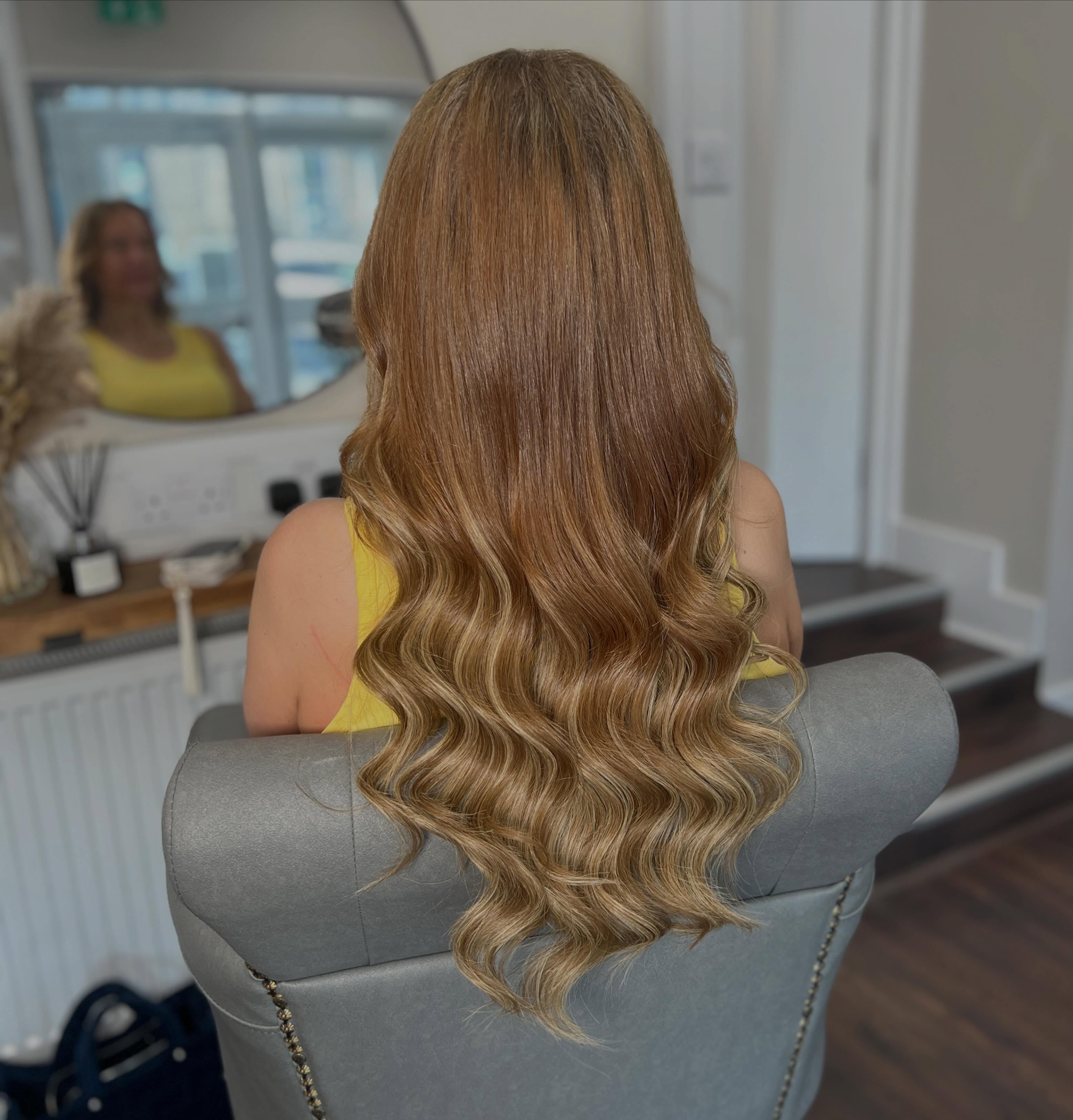 S U N ☀️
#hairextensions #remicachet #superstylist #ultralocks