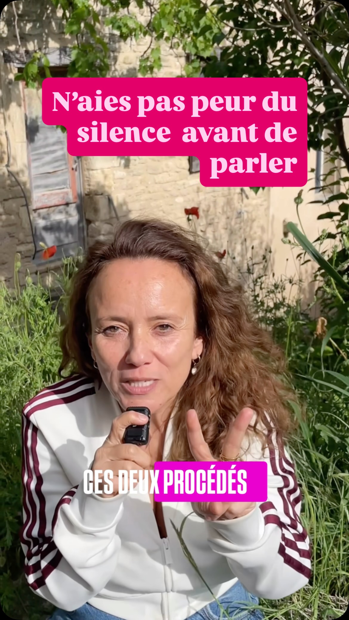Dis-moi en commentaires si tu es cap d’attendre le silence avant de parler ?