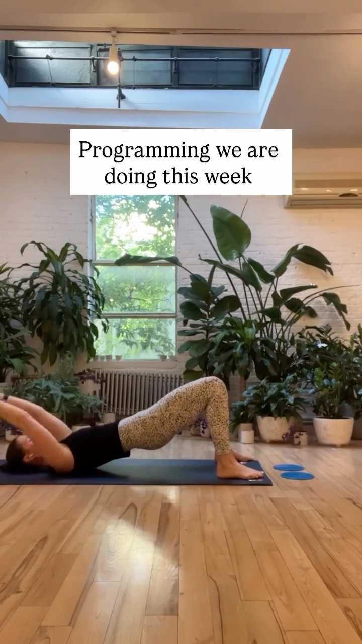 It’s like a yawn for your spine into fire for your glutes & hamstrings! Coming to the next Body Organization class, our online, low impact class where you’ll practice breathing techniques, strengthen deep core muscles, build healthy hips and arms plus strengthen the muscles of the glutes & lower-back. This class will blend modalities across Pilates, strength, myofascial release and rest.
Fridays at 8:00pm
Join thru the link in bio!