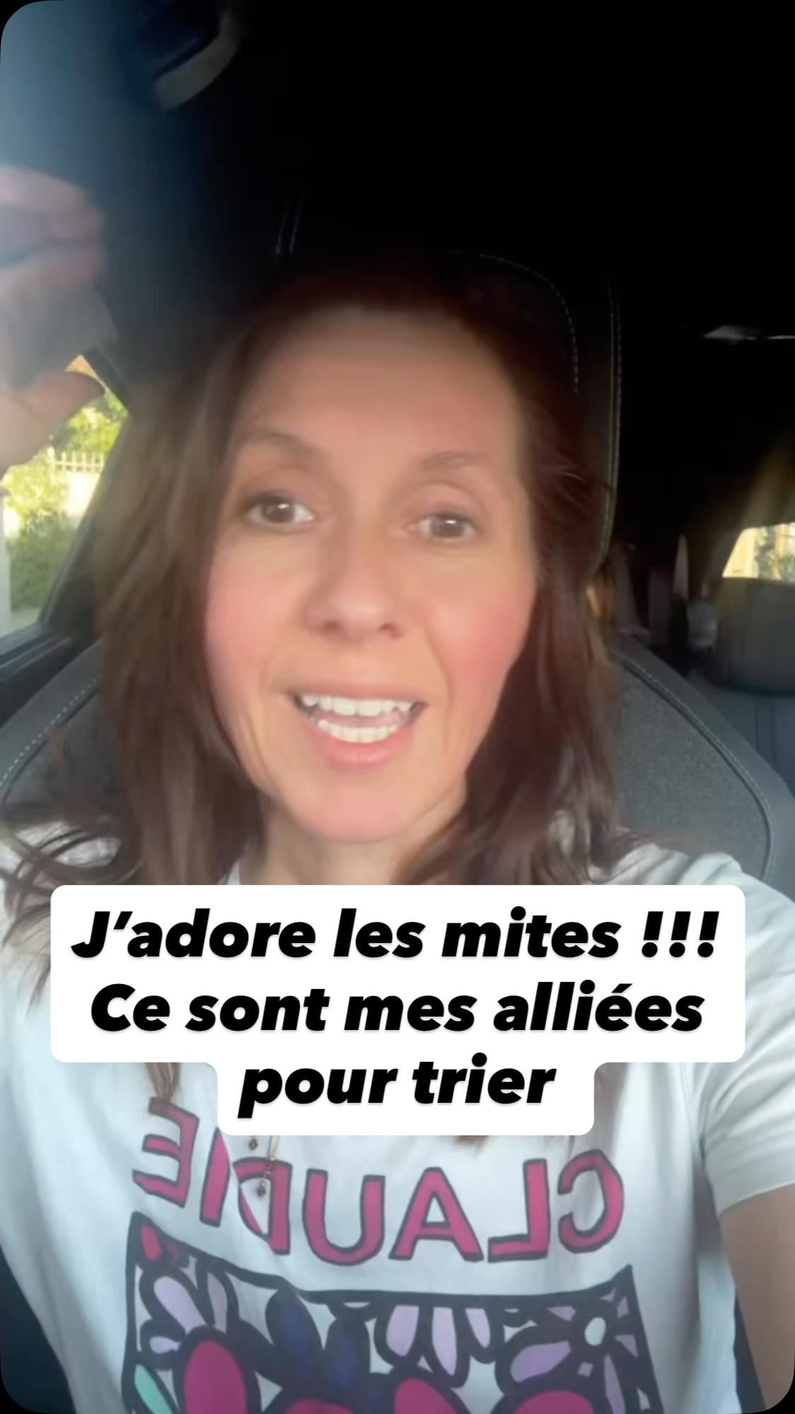 Le stockage rime souvent avec gaspillage !!!
#alors toi qui gardes au cas où…. Par peur du manque, dis toi que ce que tu gardes pourrait bien finir à la poubelle au final !!
Tu as peut être des astuces pour vaincre les mites ?
Je les veux bien 🙏 car elles font des ravages dans de nombreux placards