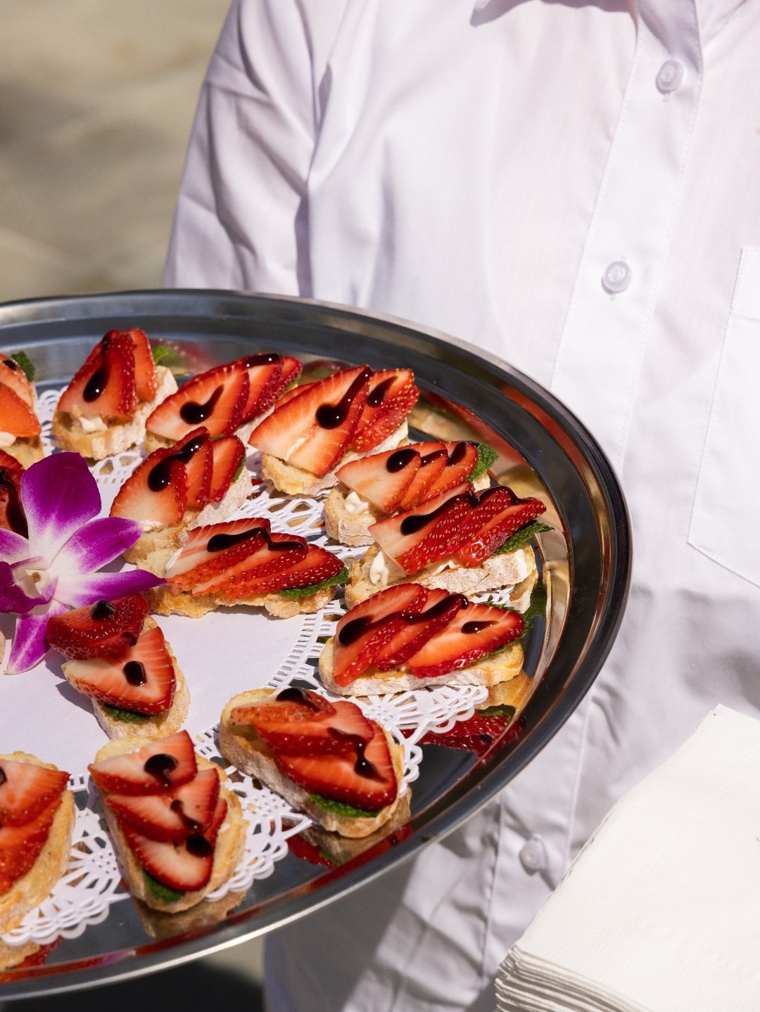 Thoughtfully designed for unforgettable gatherings. Our event menus at Swan Coach House feature beautifully curated selections, including elegant passed hors d’oeuvres that set the tone for a seamless and refined experience.
Learn more about our private event menus using the link in our bio.