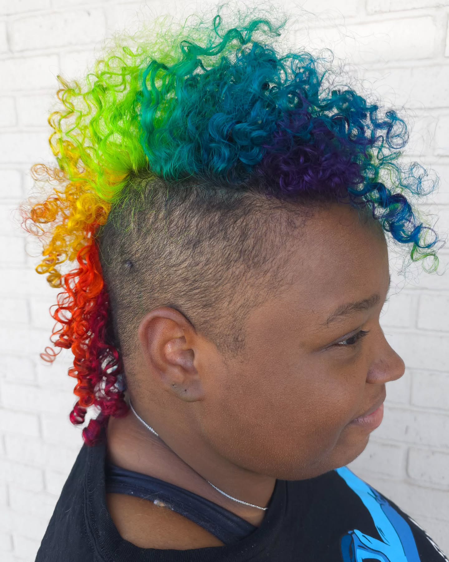 Rainbow split for miss Tareika @eurekas_creations πβ¨οΈ
She was very excited to have her Mohawk back!!
PLEASE check out her page to see the absolute CUTEST lil crochet babies. She is so talented π