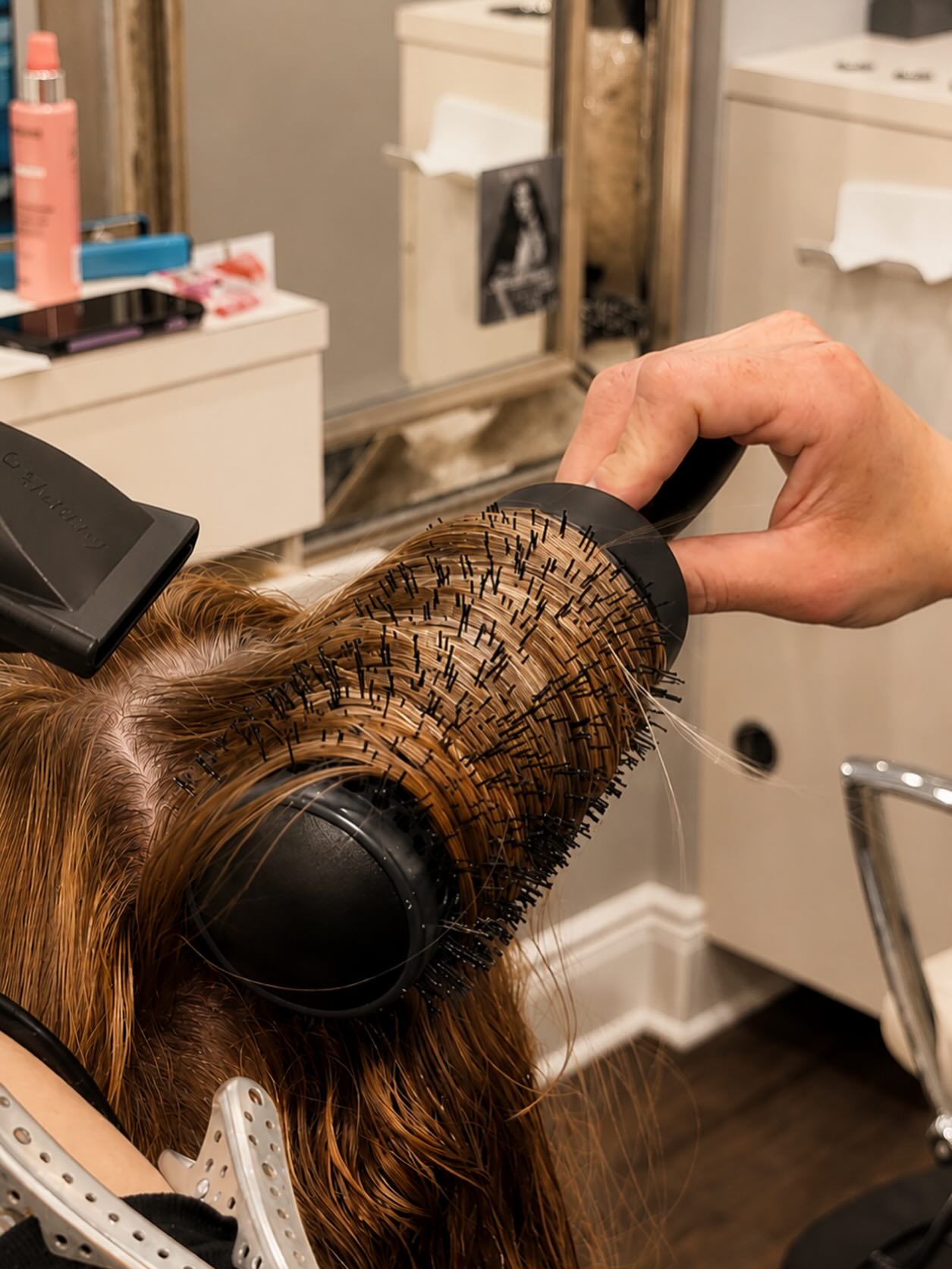 Blowout in progress ✨
#blowouts #styling #hair #shorthillsnj #salon