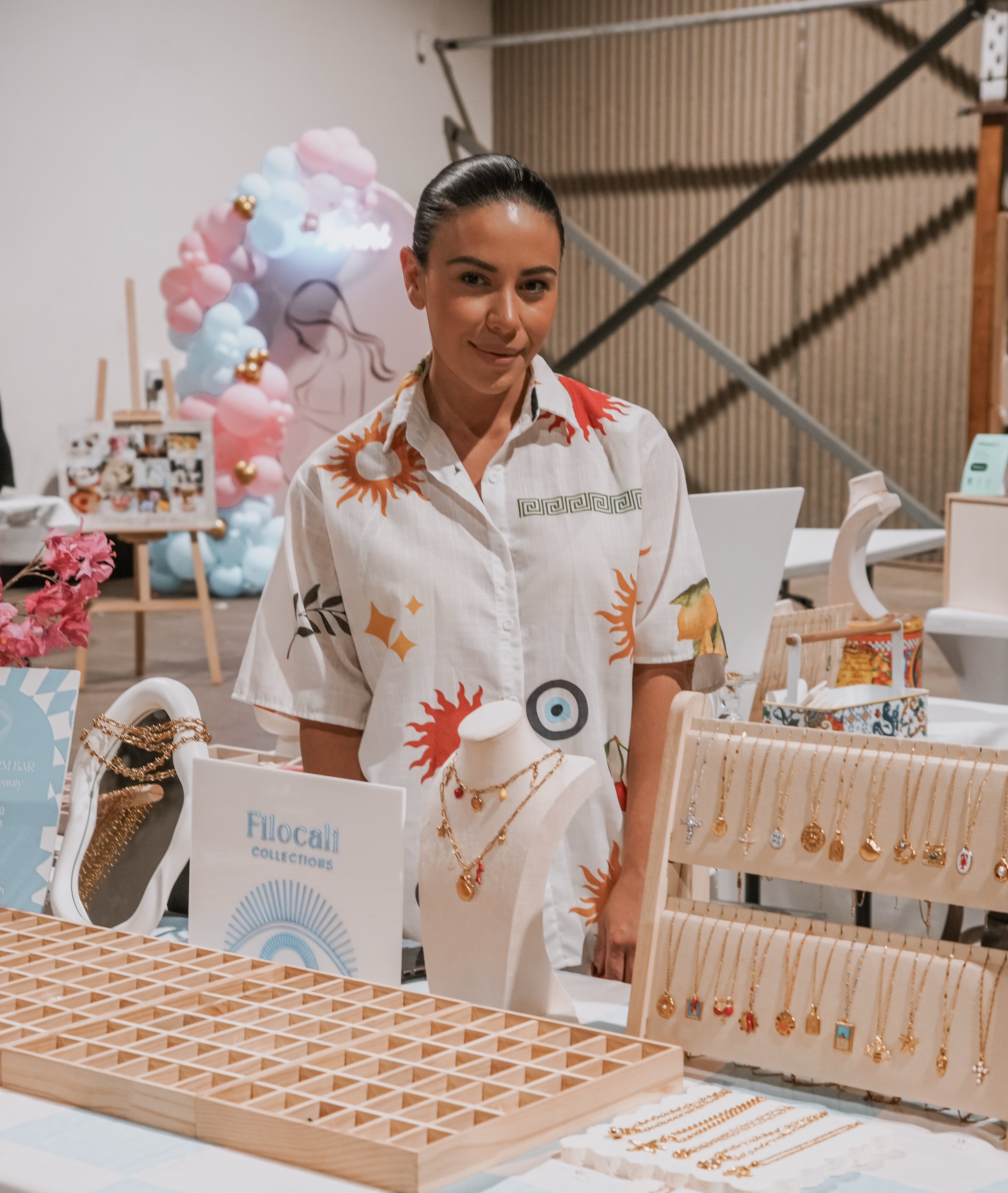 Calling all Adelaide mums✨ Even more incredible small businesses are coming to Lollipop Markets on 31 May 🍭
💙 @filocali.collections
Marie named her brand after the Greek word Philokalia meaning the love of the beautiful. Inspired by her Greek and Yugoslav heritage, she creates fun, colourful charm jewellery full of personality and sparkle, plus a kids charm bar where little ones can build something uniquely theirs.
📓 @pimentokeepsakes
The school years go fast. Pimento’s beautifully designed keepsake journal captures every milestone, from first day to last, with simple prompts you fill in just 1-3 times a year. Designed and illustrated right here in Adelaide. The kind of gift you’ll treasure forever and wish someone had given you sooner.
🧸 @plushypals.aus
Soft plush playsets made for imaginative, screen-free play each one opens up into its own little world!!From rockets to vet clinics to magical cottages, every set is thoughtfully designed in Australia to spark creativity and keep little ones genuinely engaged.
🧵 @made_by_margaret_aus
Margaret handmakes the most beautiful baby rugs, bibs, burp cloths, crinkle rugs and bunny ear teething rings in 100% cotton digital prints and she can make to order.
🕯️ @whisperingwick_sa
100% soy wax candles, woodwick melts and custom event candles, all handmade in Adelaide by Amy. Whether you’re treating yourself or looking for a gift that feels genuinely luxurious, Whispering Wick is the stall you’ll linger at longest.
—
🍼 SA’s Biggest Baby & Parenting Fair
🗓️ Sunday 31 May | 10am – 3pm
📍 The Flour Shed, Hart’s Mill, Port Adelaide
🎟️ Free entry! Grab your ticket via the link in bio 💛
Know a mum who’d love this? Send it her way, she’ll thank you later ✨
