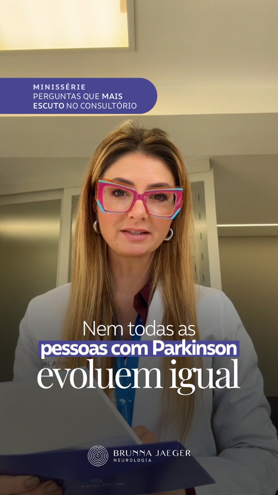Uma das maiores angústias após o diagnóstico é olhar para outras pessoas e pensar: “Será que comigo vai ser assim também?”
Mas a doença de Parkinson não evolui da mesma forma em todos os indivíduos. Hoje sabemos que existem diferentes perfis biológicos da doença, influenciados por fatores genéticos, clínicos, ambientais e de estilo de vida.
Na prática, muitos pacientes permanecem estáveis por muitos anos, especialmente com acompanhamento adequado, atividade física, manejo dos sintomas não motores e controle das demais condições de saúde.
Comparações costumam gerar medo desnecessário.
A evolução do outro não define a sua.