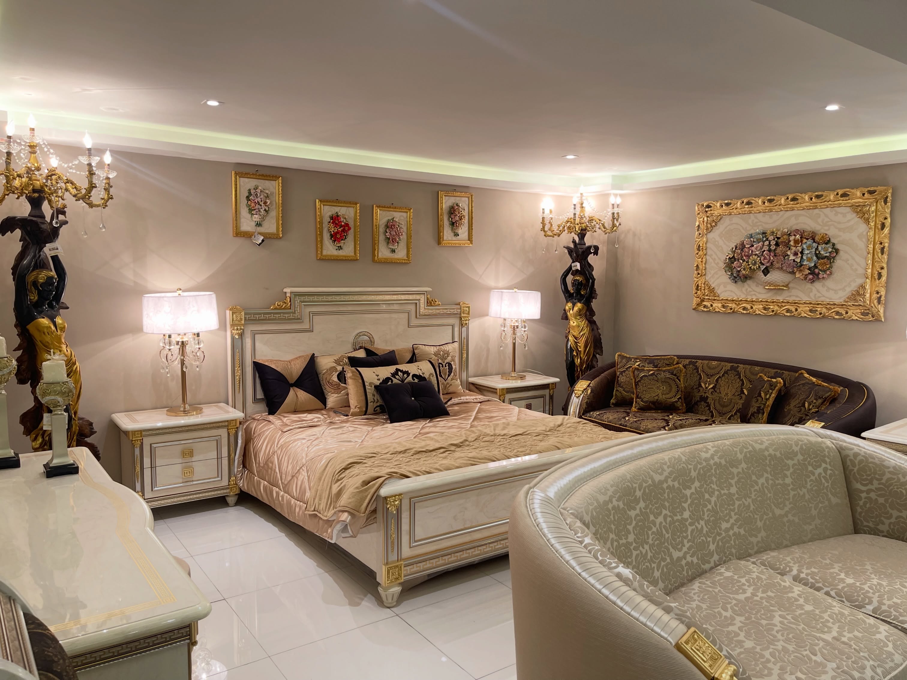 Recámara Colección Liberty | Sala Liberty 🇮🇹
🌐 https://www.dortizmuebles.com
📲 https://wa.me/523314096151
TE ESPERAMOS EN NUESTRAS SUCURSALES:
📌SUCURSAL ZAPOPAN
Av. Patria No. 603 Esquina Aldous Huxley
Colonia Jardines Universidad
Zapopan, Jalisco México.
Cel Ventas 33 2612 1670
📌SUCURSAL NAUCALPAN
Periférico Blvd. Manuel Avila Camacho No.550
Naucalpan de Juárez, Edo Mex.
Cel Ventas 55 6086 6314
#dortizmuebles #mueblesdeitalia #mueblesimportados #mueblesitalianos