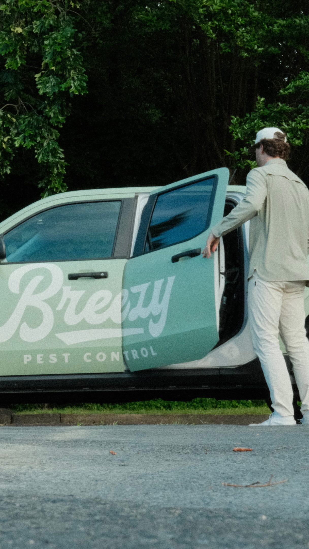 always sunny at Breezy
•
•
•
#pestcontrol #breezypestcontrol #arkansas #littlerock