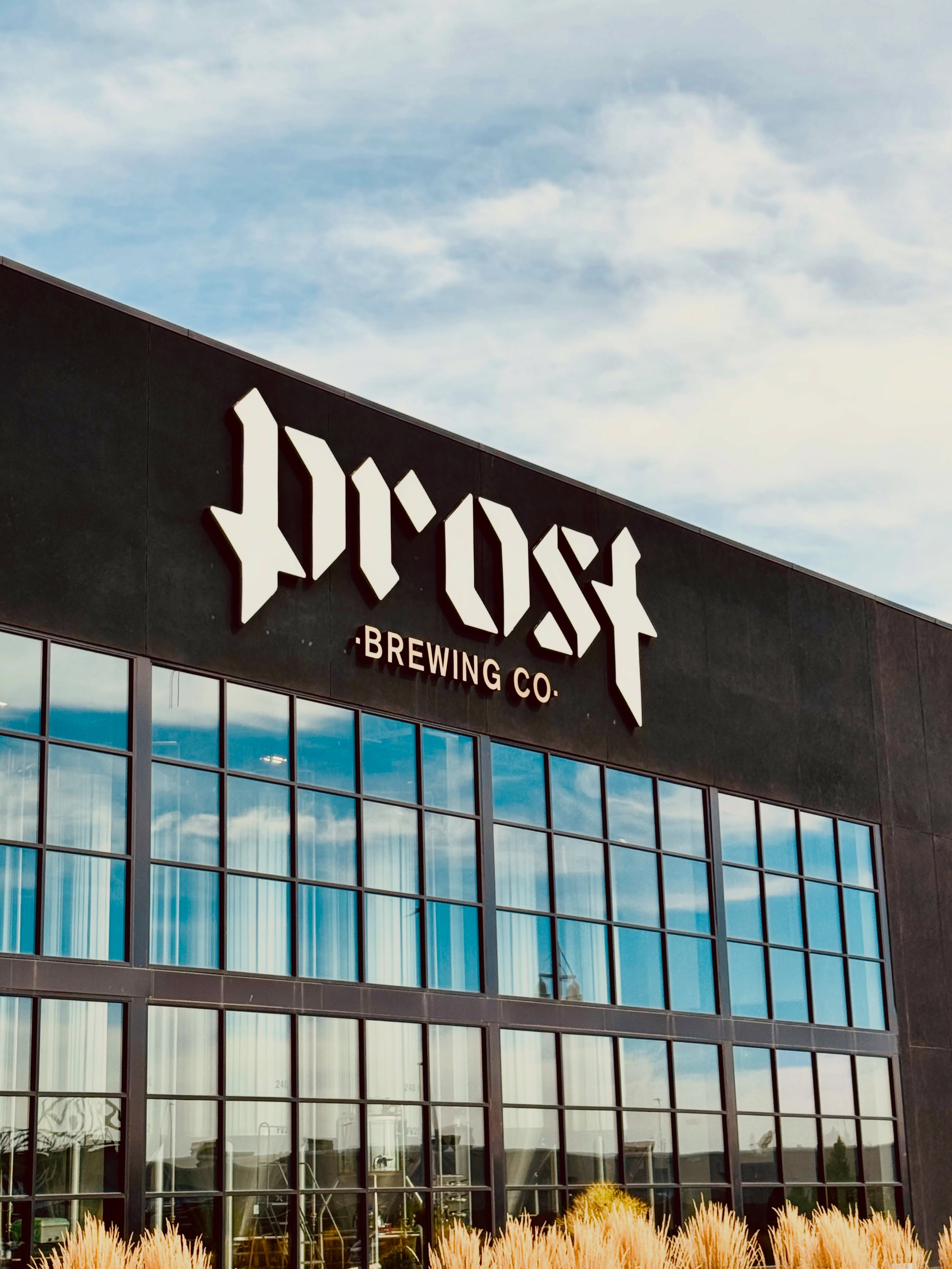 If you’re sticking around the Mile High City for Memorial Day weekend, there’s no better way to kick off the unofficial start of summer than with a cold beer and some hearty German comfort food. We’re channeling those Biergarten vibes all weekend long!
Need some inspiration for where to grab a bite or a brew? Check out these local spots:
🍻 Prost Brewing (@prostbrewingco)
🍺 Rhein Haus (@rheinhausdenver)
🥨 Bierstadt Lagerhaus (@bierstadtlager)
🇩🇪 Helga’s German Restaurant & Deli
🥐 Rheinlander Bakery (@rheinlanderbakery)
🥖 Styria Bakery II (@styria_bakery_ii)
🍴 Berliner Haus (@berlinerhausdenver)
Whether you’re craving a crisp Kölsch, a perfectly breaded schnitzel, or a warm strudel, Denver’s German food scene has you covered.