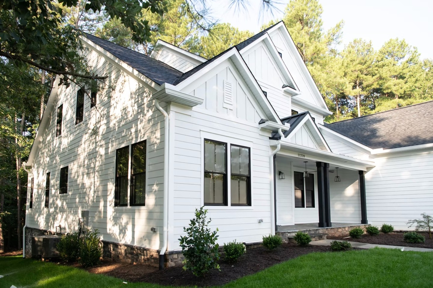 This Lot at Wateredge Estates features 5 bedrooms and 4.5 bathrooms of beautifully crafted living. Summer 2026 delivery means your next chapter is closer than you think.