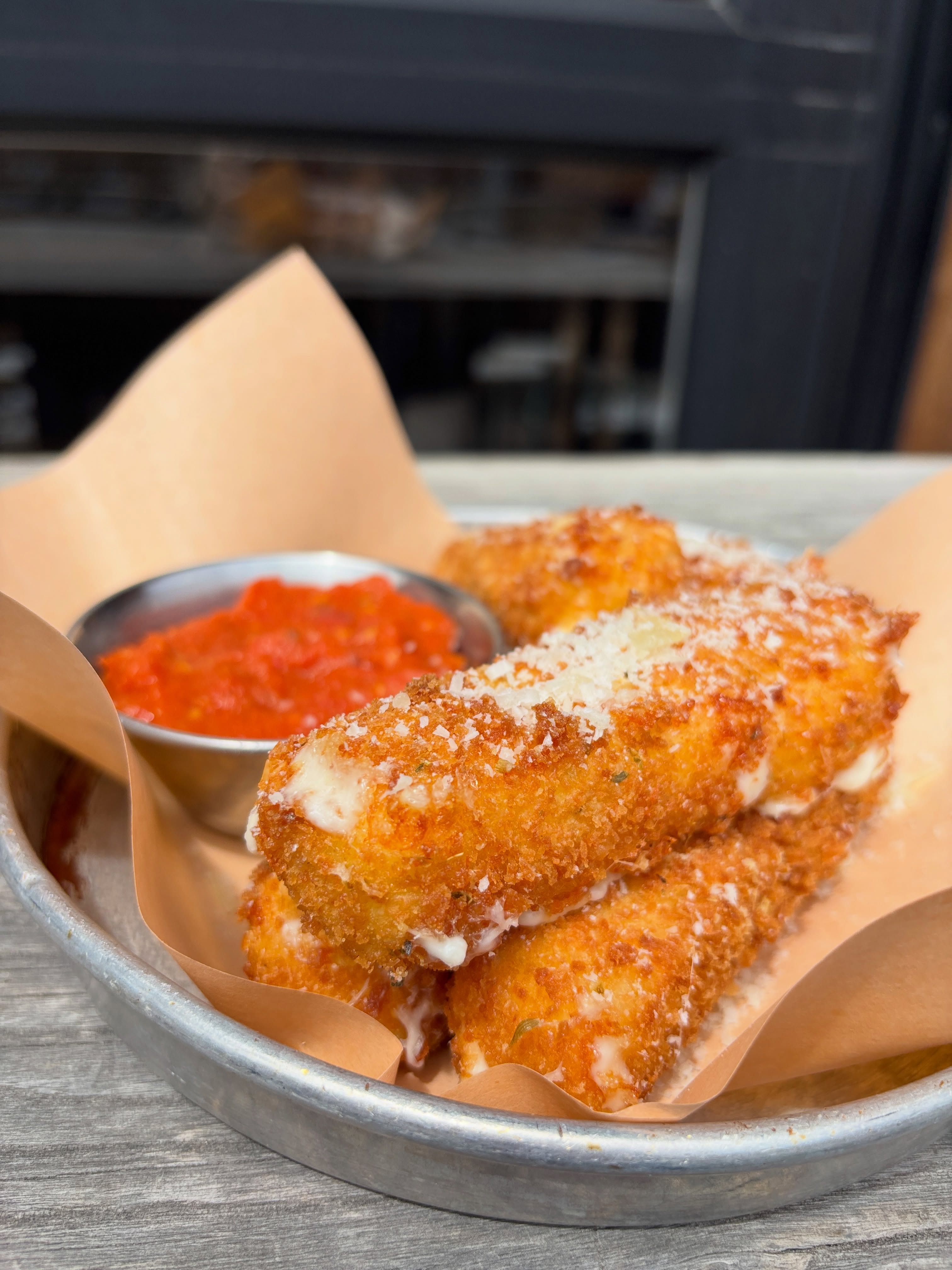 Say hello to your new obsession. 🧀🔥
Introducing our house made Mozza Sticks 🤤
golden, crispy, cheesy perfection served hot and here to stay. Only $17.
Made in-house from scratch, fried to perfection, and built for dipping, sharing, or keeping all to yourself. Dropping tomorrow! #royalelectric #downtownguelph #guelpheats