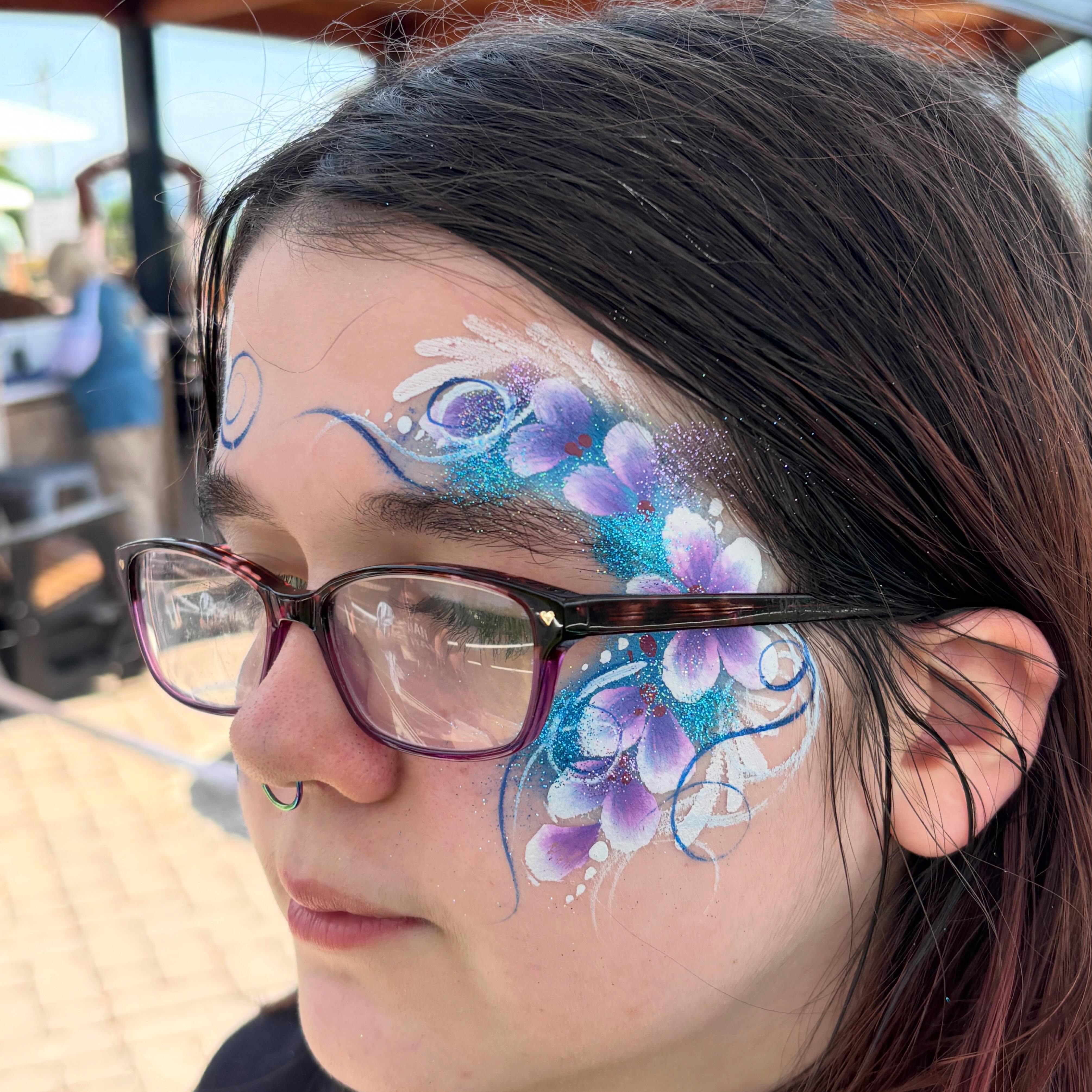 Obsessed with this color combo! 💙💜
#allstarparties #facepaint #knoxvilletn #865life #entertainment