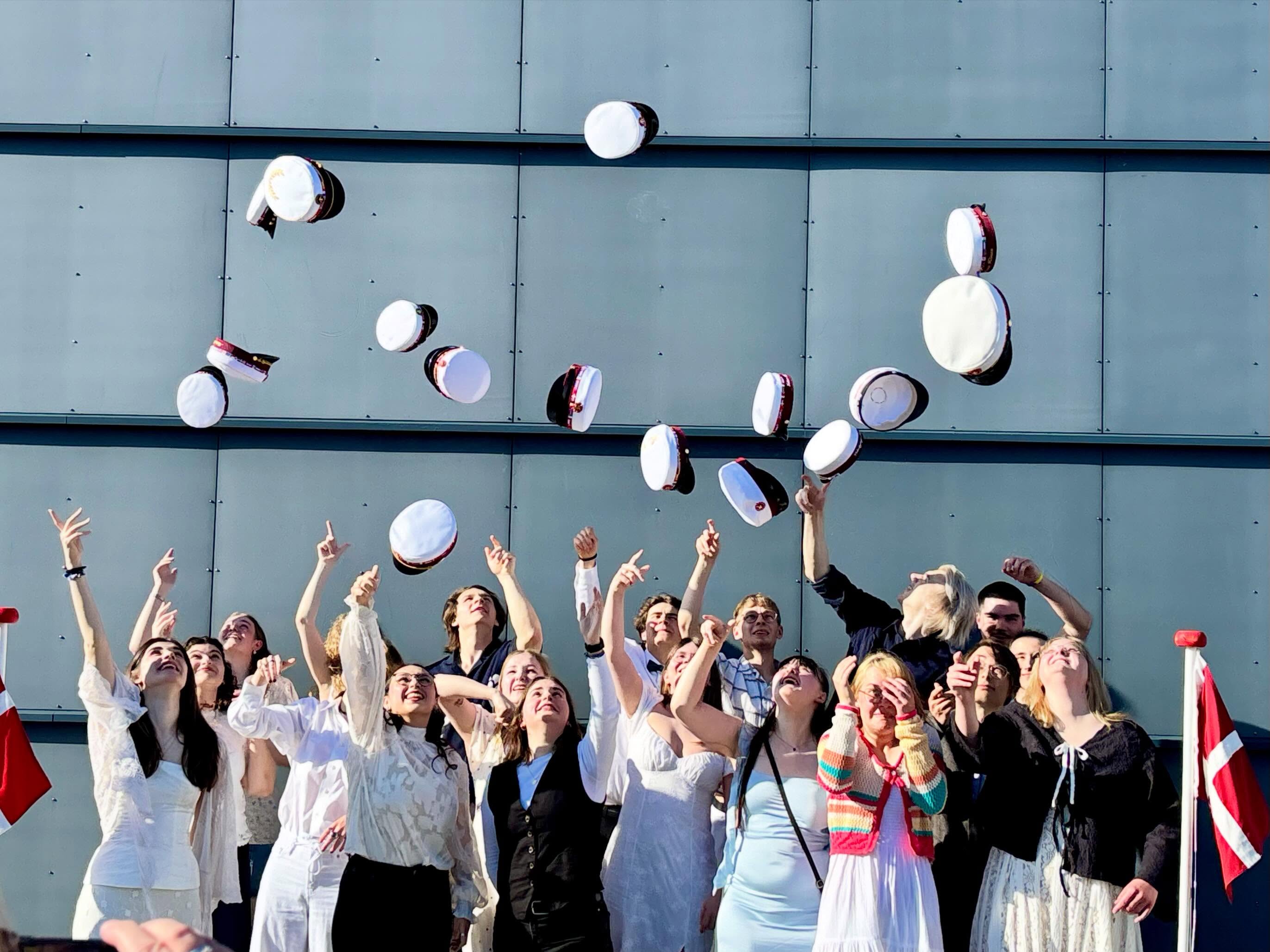 We proudly congratulate the IB Class of 2026 on their graduation. Your commitment, resilience, and achievements have made this moment well deserved. We wish you all the best for the future 🎓 #vierEG