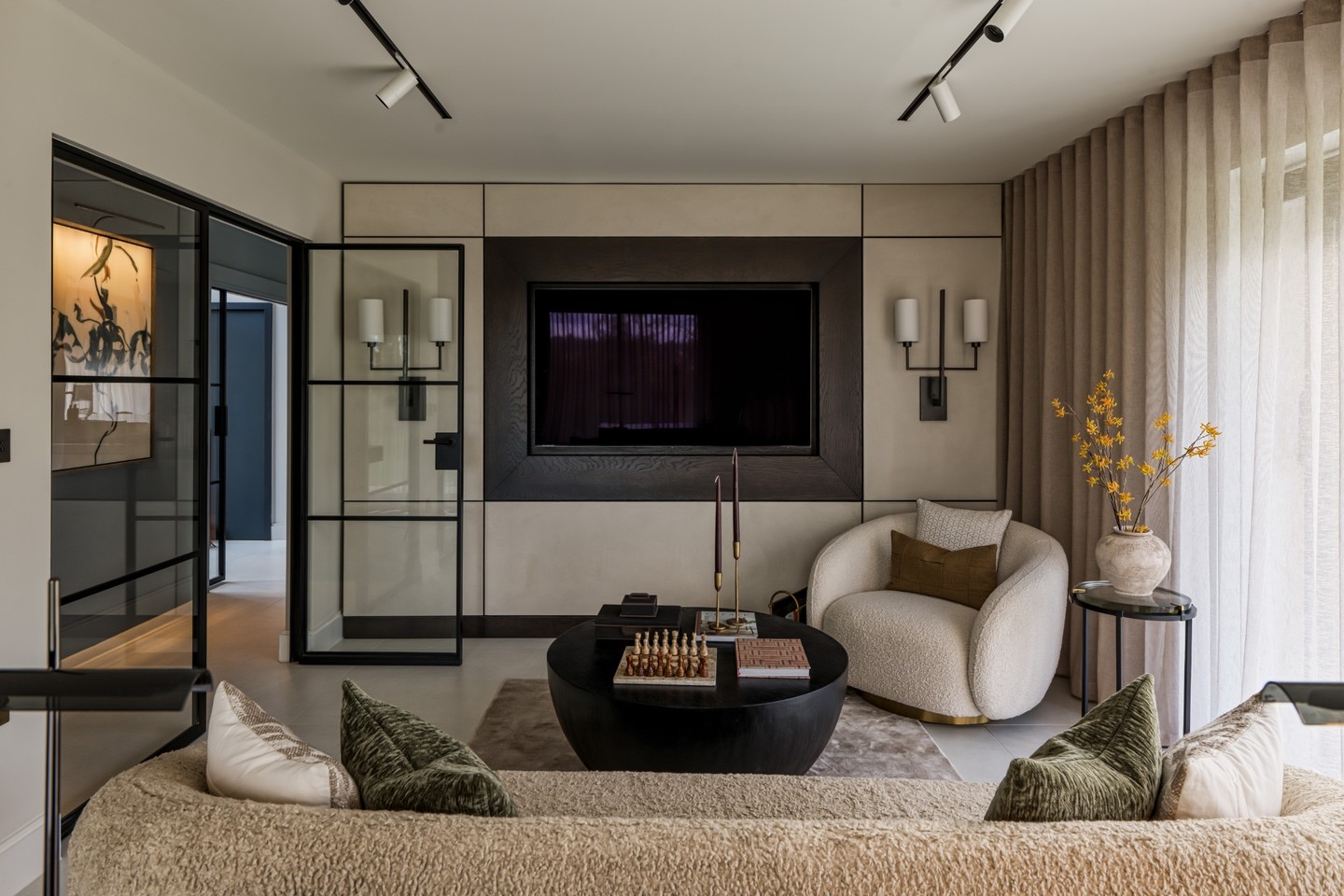 S T U D Y | We're still not over the views from our clients desk at Project Wood, could it get any more dreamy?
We loved designing this multi use space, primarily for working, but sprinkled with a touch of luxury, complete with a bar, like all good study's should..