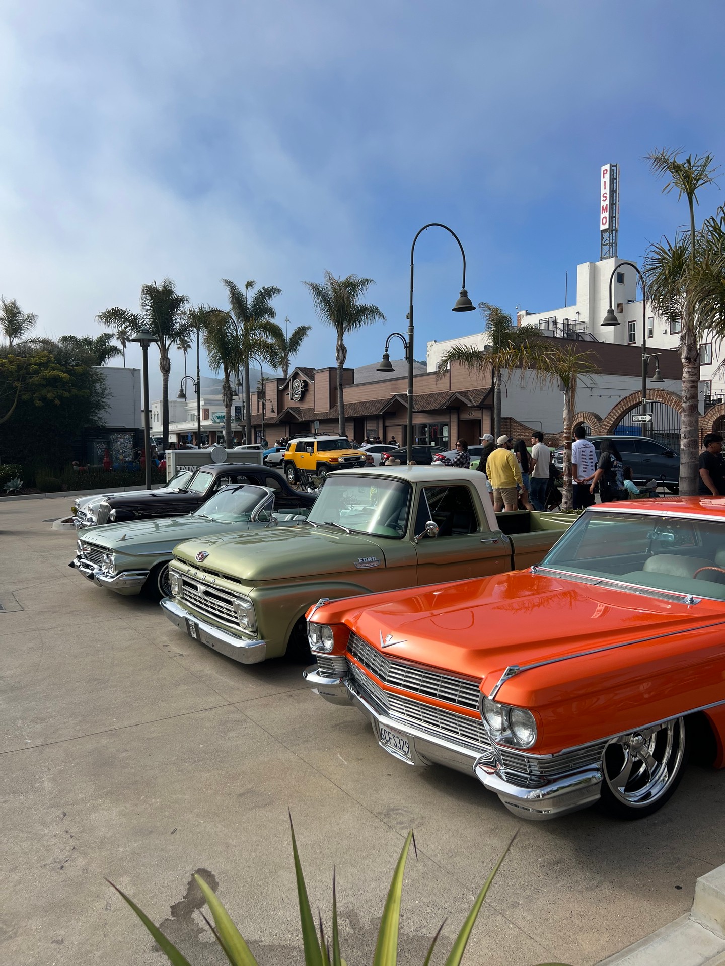 Engines revving, ocean views waiting. 🚗🌊
.
The Pismo Beach Car Show (May 29–31) is almost here,stay at Inn at the Pier and you’re just steps from all the action.
.
In between the classics, grab a table at Cypress Beach House or head up to the rooftop for sunset bites + cocktails. 🍽️✨
.
Make it a weekend to remember, book your stay now via link in bio!