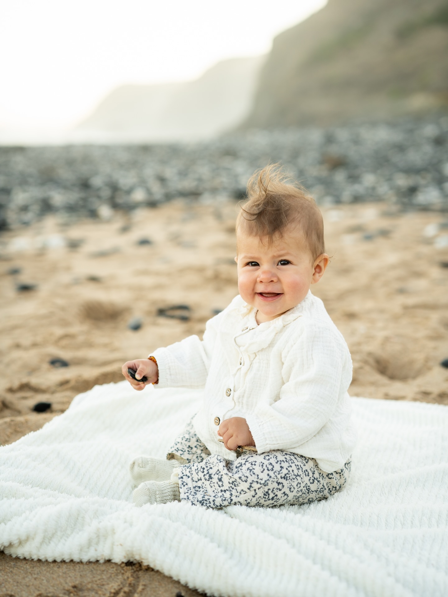 I can’t 🥹 Dit kleine meisje weer zien en dagenlang met haar knuffelen en spelen, echt mijn hart ontploft 💛
#familieshoot #portugal #odeceixe #fotoshoot #strandshoot