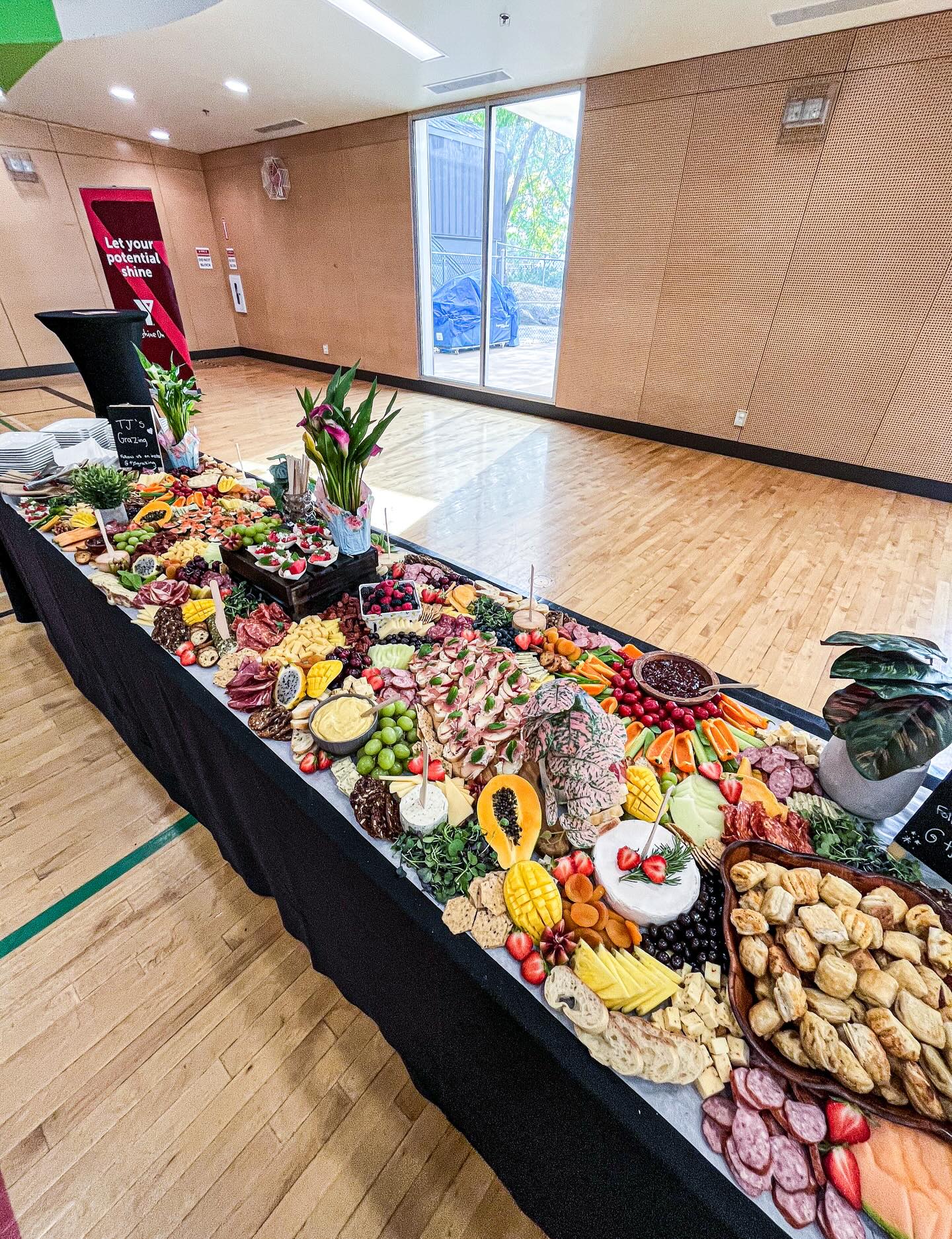 Always such a pleasure working with the YMCA team each year for their AGM 🤍
We’re so grateful to continue being trusted with these special events year after year. Creating tables that bring people together is something we never take for granted. Thank you for having TJS Grazing be a part of it again this year ✨
#AGM #KelownaCatering #GrazingTable #EventCatering #TJSGrazing