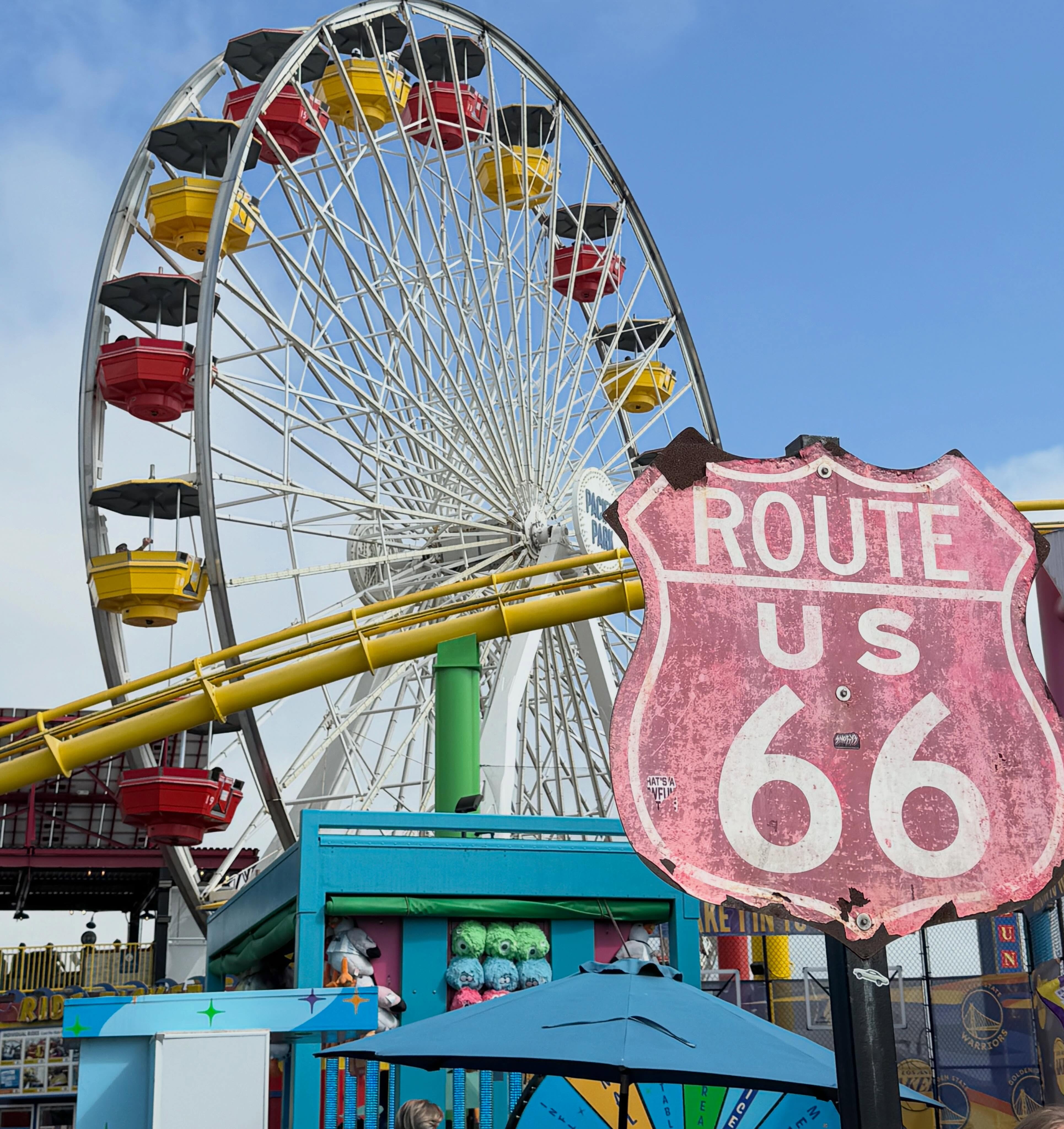 Fun fact: the Ferris wheel at @pacpark is SOLAR! #solar #funfact #santamonica #santamonicapier