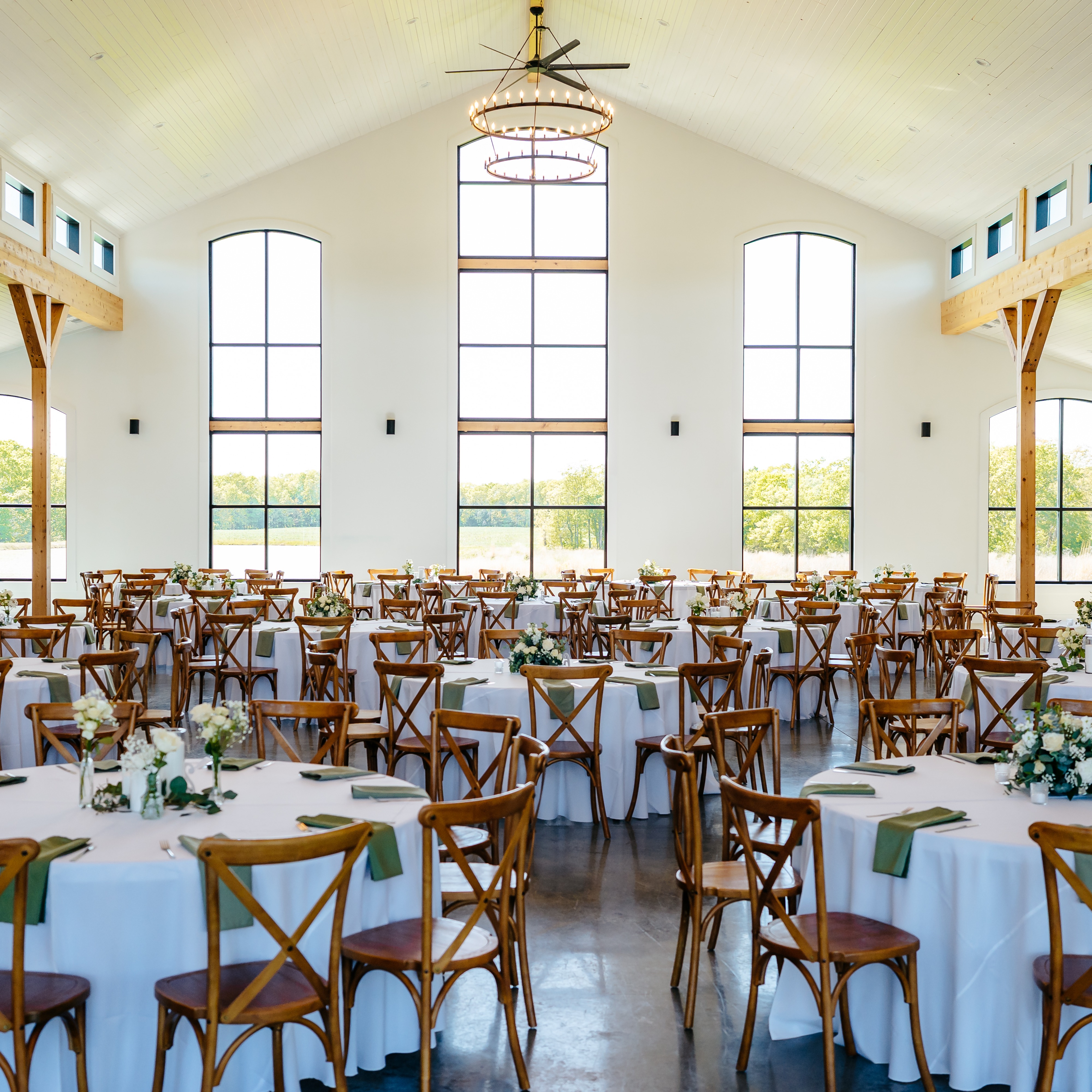 The Reception
@aray_ofevents Planner: Shauna
Day of Coordination and Decorating Team: Shauna, Courtney, Meghan
Venue: @wildflowerridgeweddings
Photographer: @igmw.photography
Florist: @plantjoyandco
Cake: @charlierosecakes21
Caterer: @thehawthorneinnrestaurant
Bar Service: @siponmain
DJ: DJ WillSmith
Hair: @kaleehmua
MUA: @christinenewtonbeauty