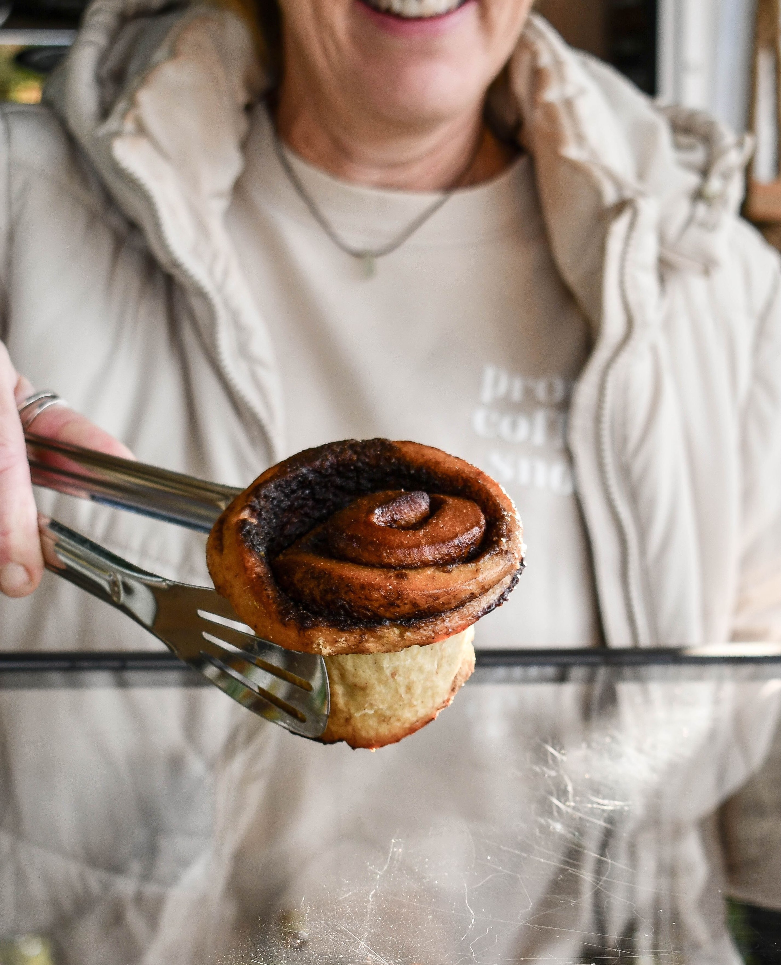Vegan cinnamon buns are officially ON this weekend at Devon County Show 🤝
Soft, sticky, properly cinnamon-y and usually one of the first things to disappear from the counter.
If you’re heading to the show this weekend, come and grab one before they inevitably fly out alongside the coffee queue.
Find the Land Rover near the Flower tent and the BBC stage, follow the smell of coffee and cinnamon, and we’ll sort the rest ❤️ #devoncountyshow
#wavicoffee #cinnamonbuns #veganpastries #coffeelandrover