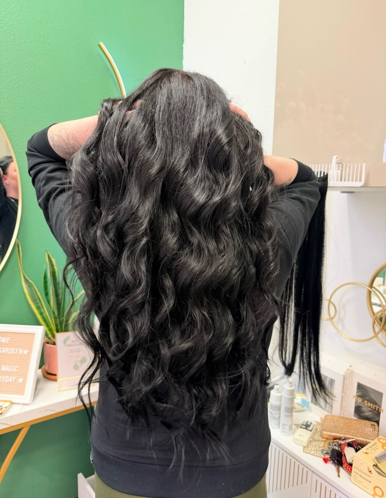 Beautiful results from an extensions appointment this week! Proving again that your dream hair is just an appointment away ✨
#tawnynicolehairdesign #hairextensions #hairsaloncoloradosprings #hairextensionscoloradosprings #hairstylistcoloradosprings